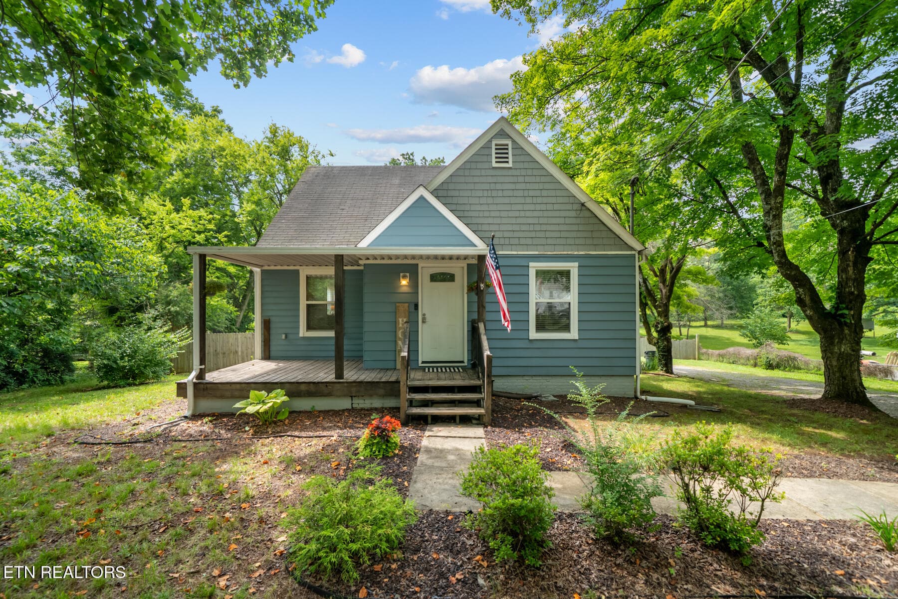 3518 Delrose Drive, Knoxville, TN 37914