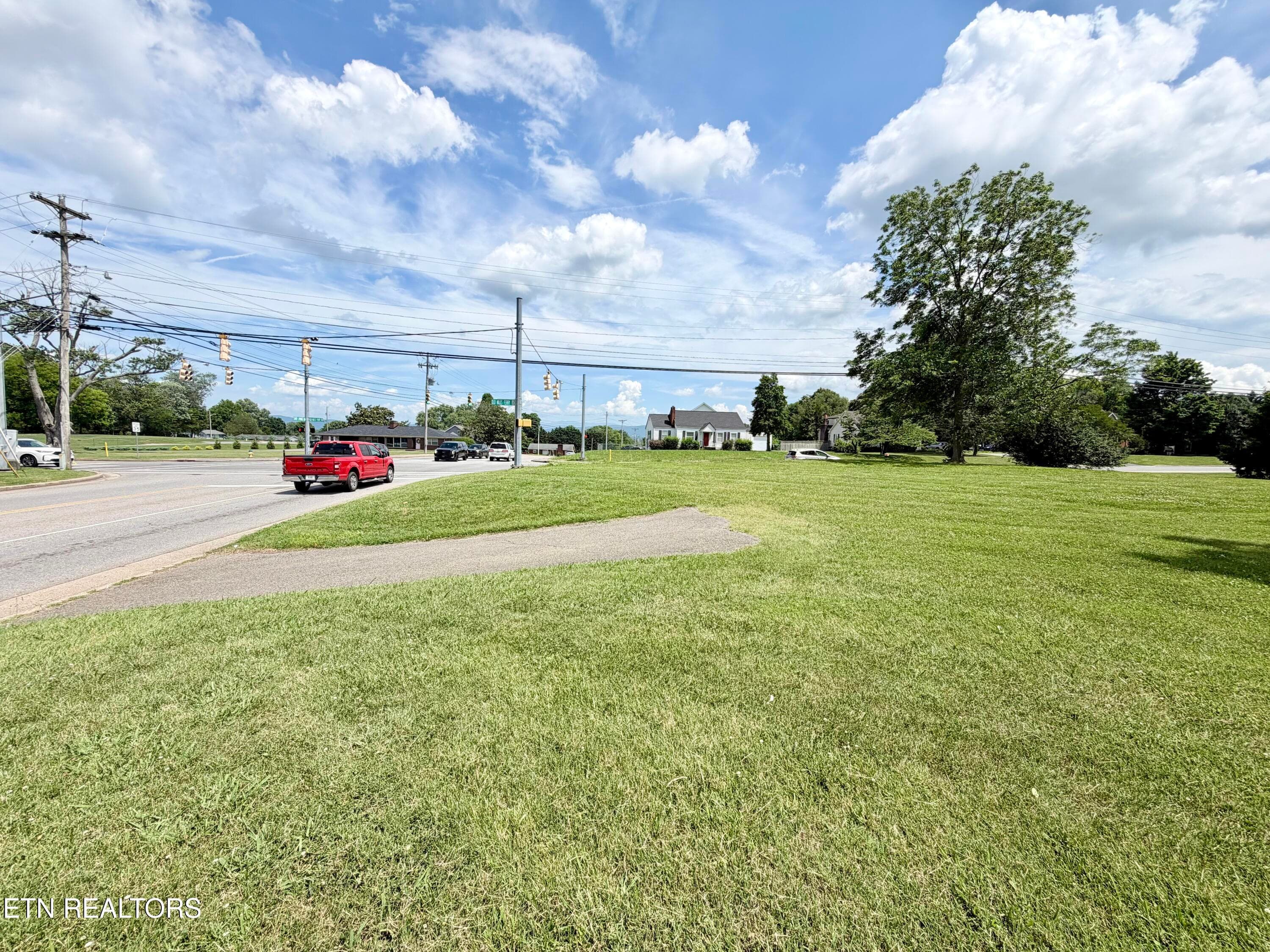 photo 4 - 107 Sandy Springs Rd, Maryville, TN 37803, Maryville