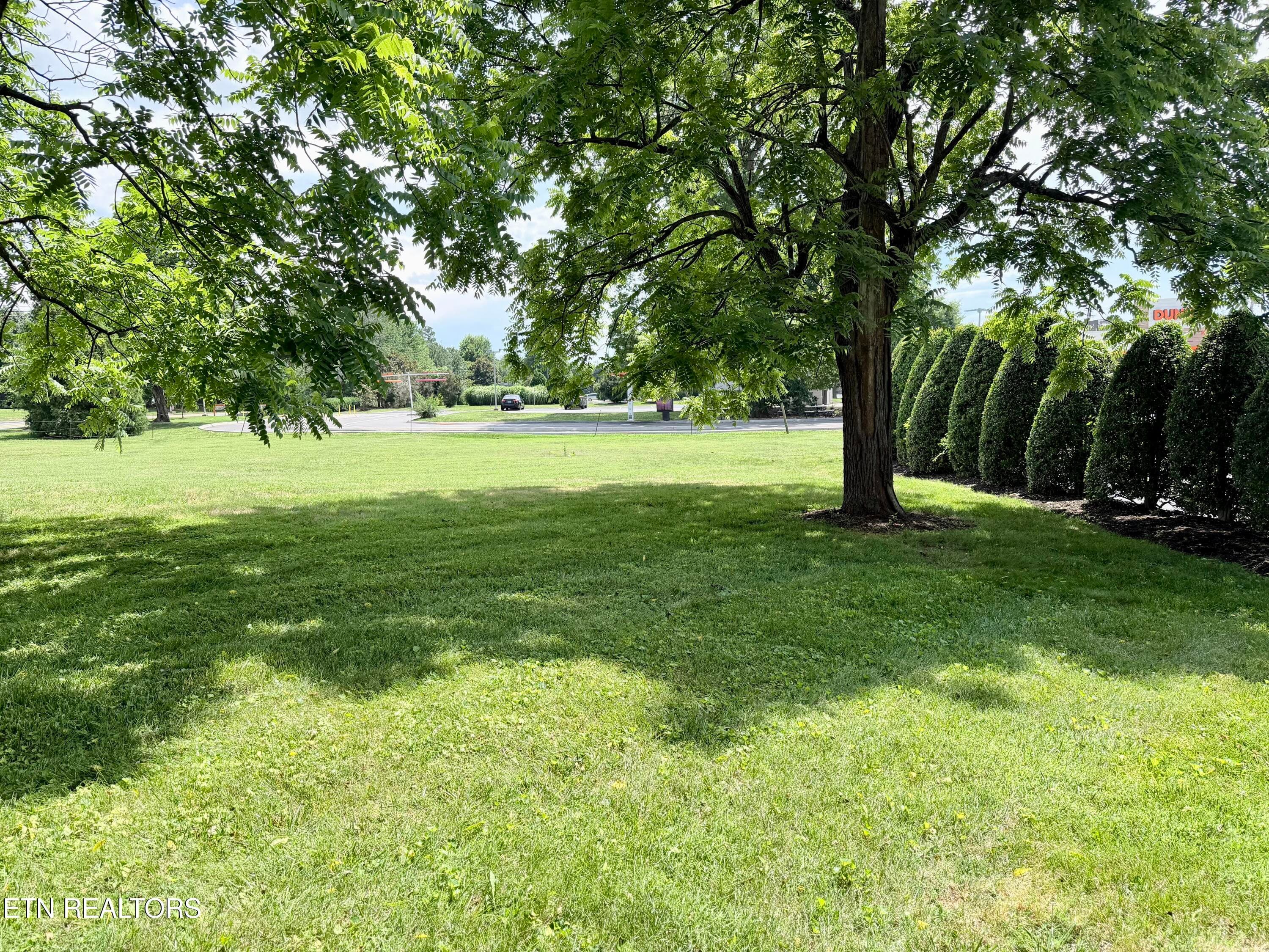 Facing the Dunkin - 107 Sandy Springs Rd, Maryville, TN 37803, Maryville