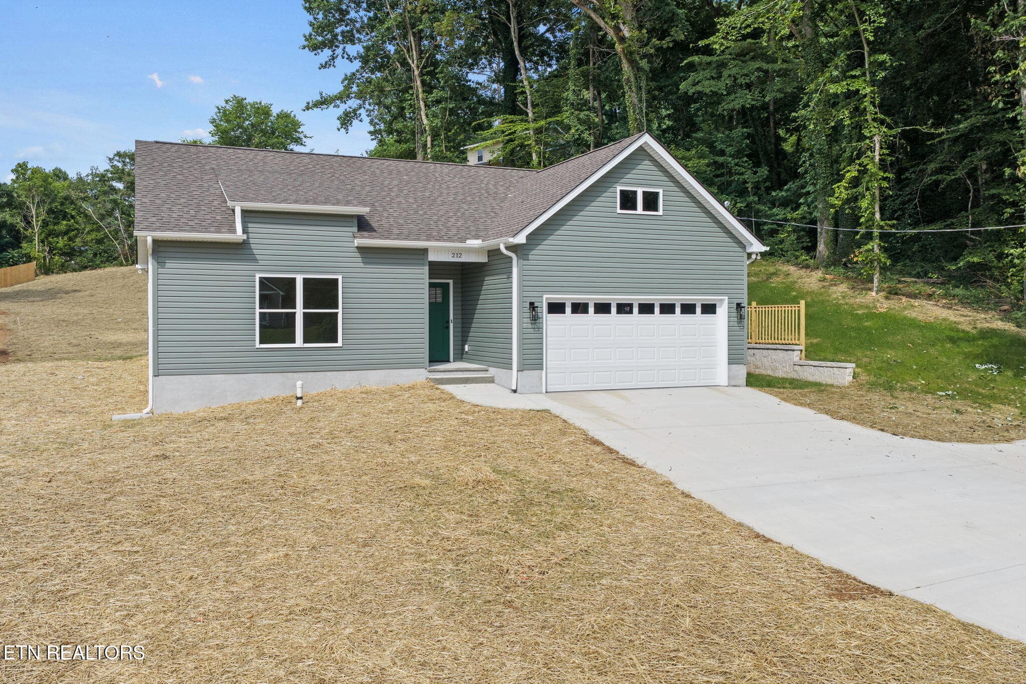 212 Westbury Drive, Clinton, TN 37716