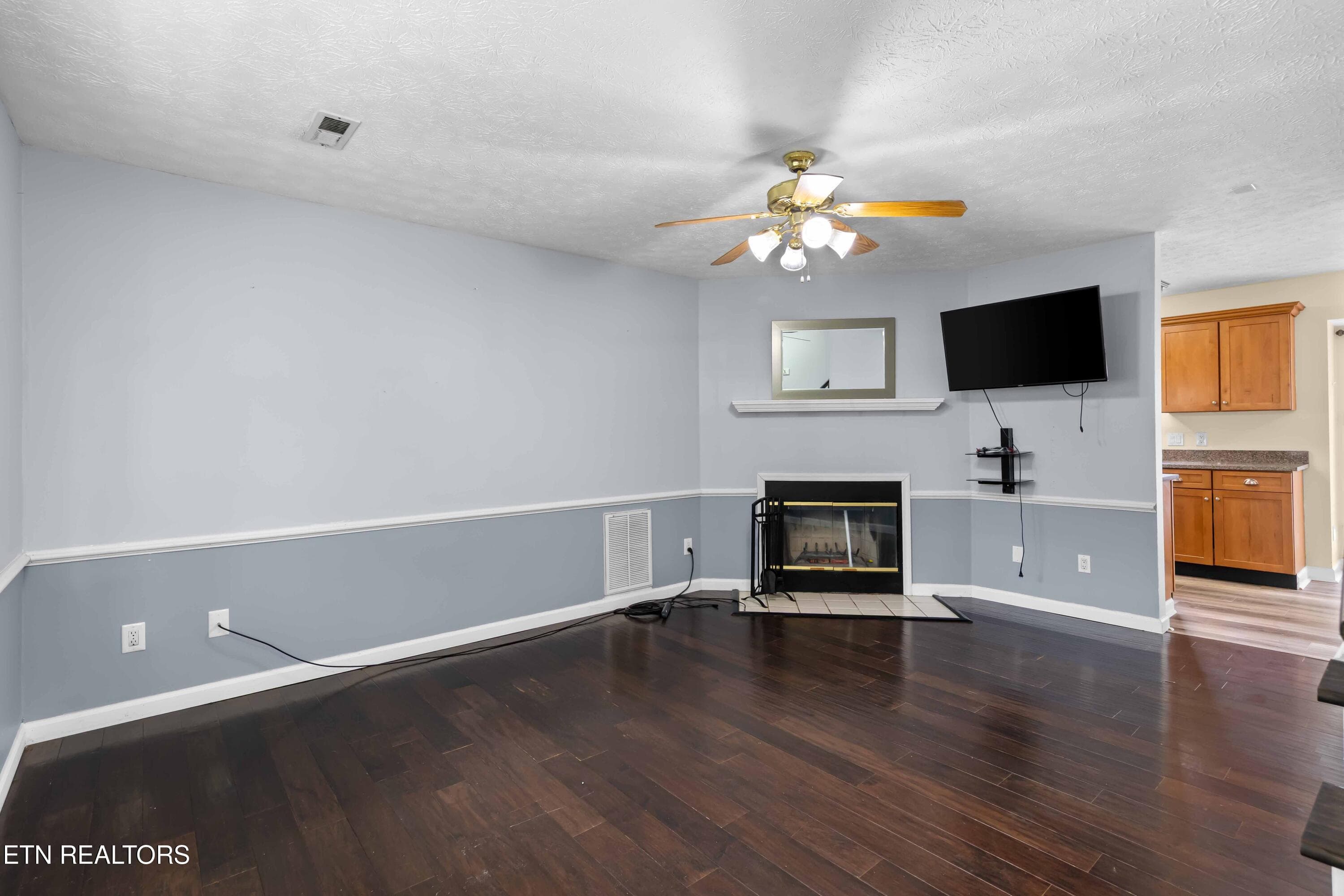 Living Room - 4541 Kinlock Lane, Knoxville, TN 37921, Knoxville