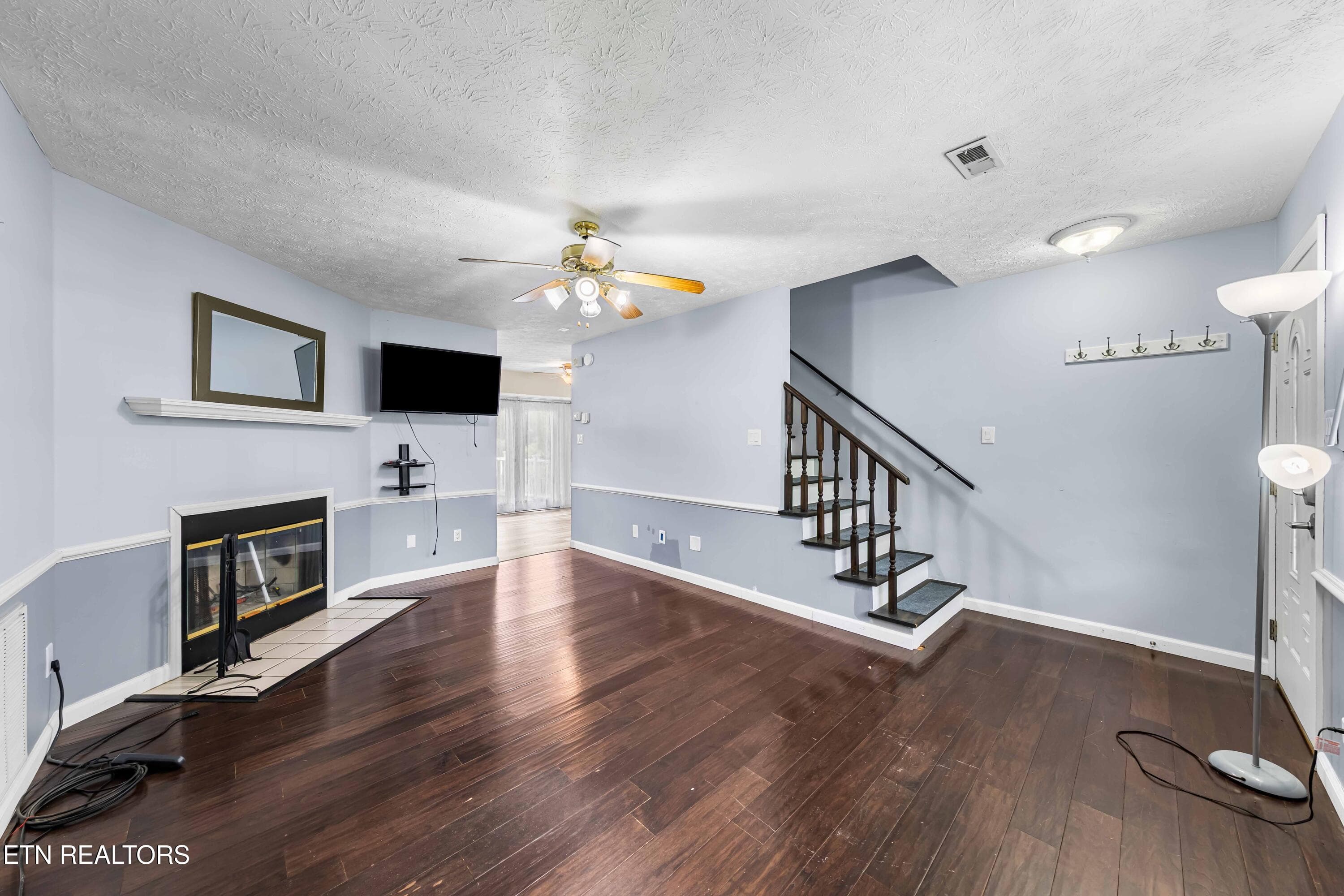 Living Room - 4541 Kinlock Lane, Knoxville, TN 37921, Knoxville