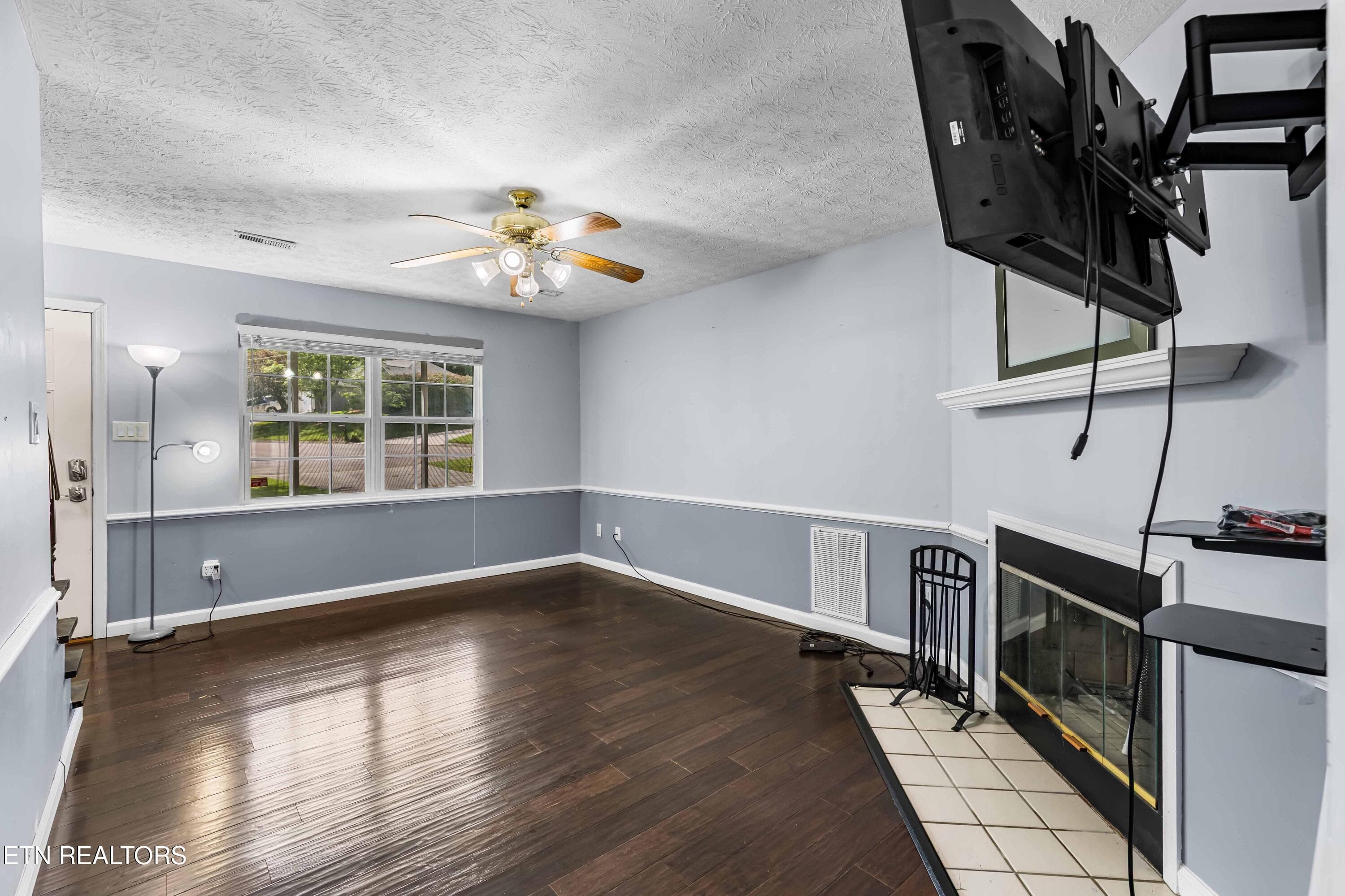 Living Room - 4541 Kinlock Lane, Knoxville, TN 37921, Knoxville