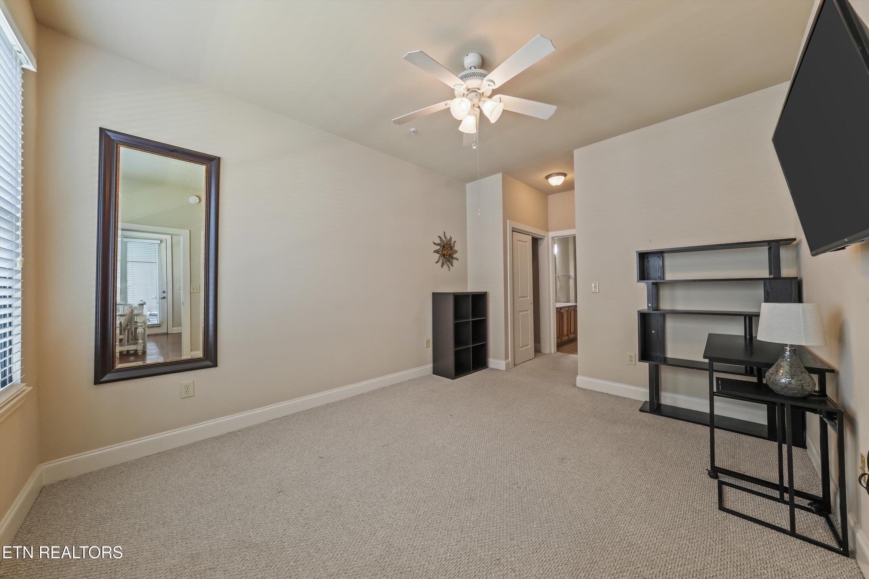 19-445 W Blount Ave 308 18 - 445 W Blount Ave 308, Knoxville, TN 37920, Knoxville