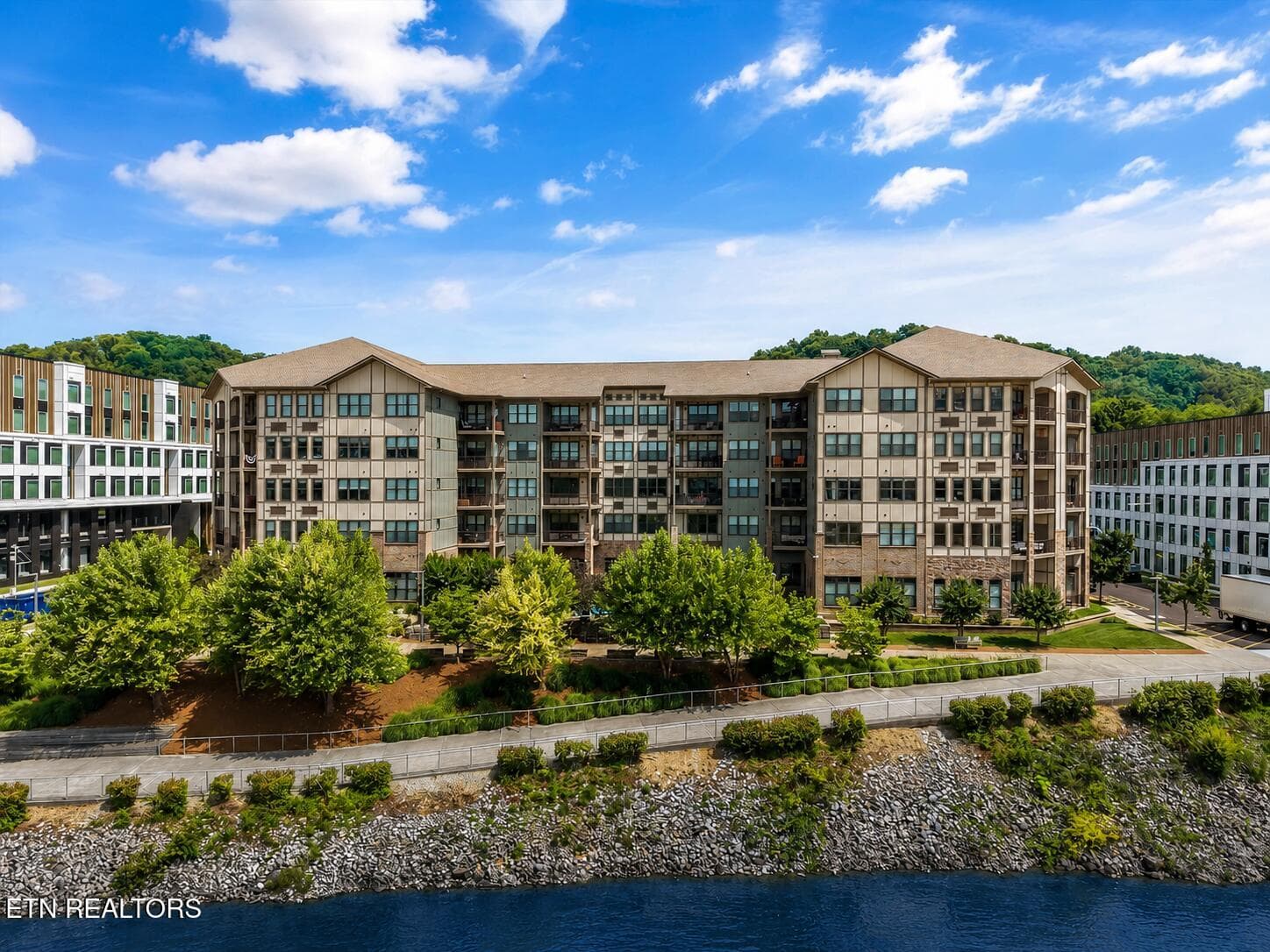 Photo of building - 445 W Blount Ave 308, Knoxville, TN 37920, Knoxville