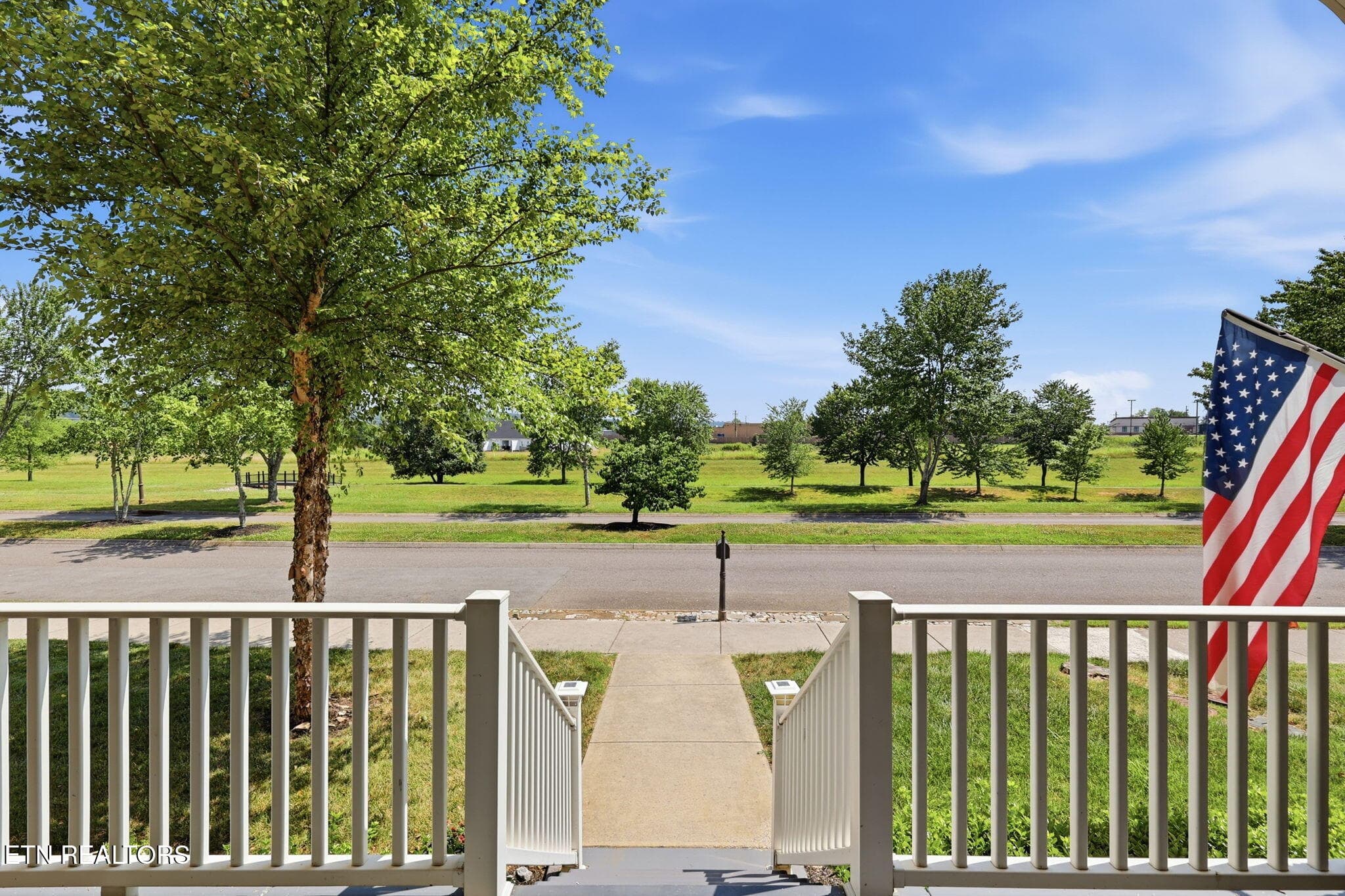 5-web-or-mls-3F1A9793 - 315 Willowcreek Blvd, Sweetwater, TN 37874