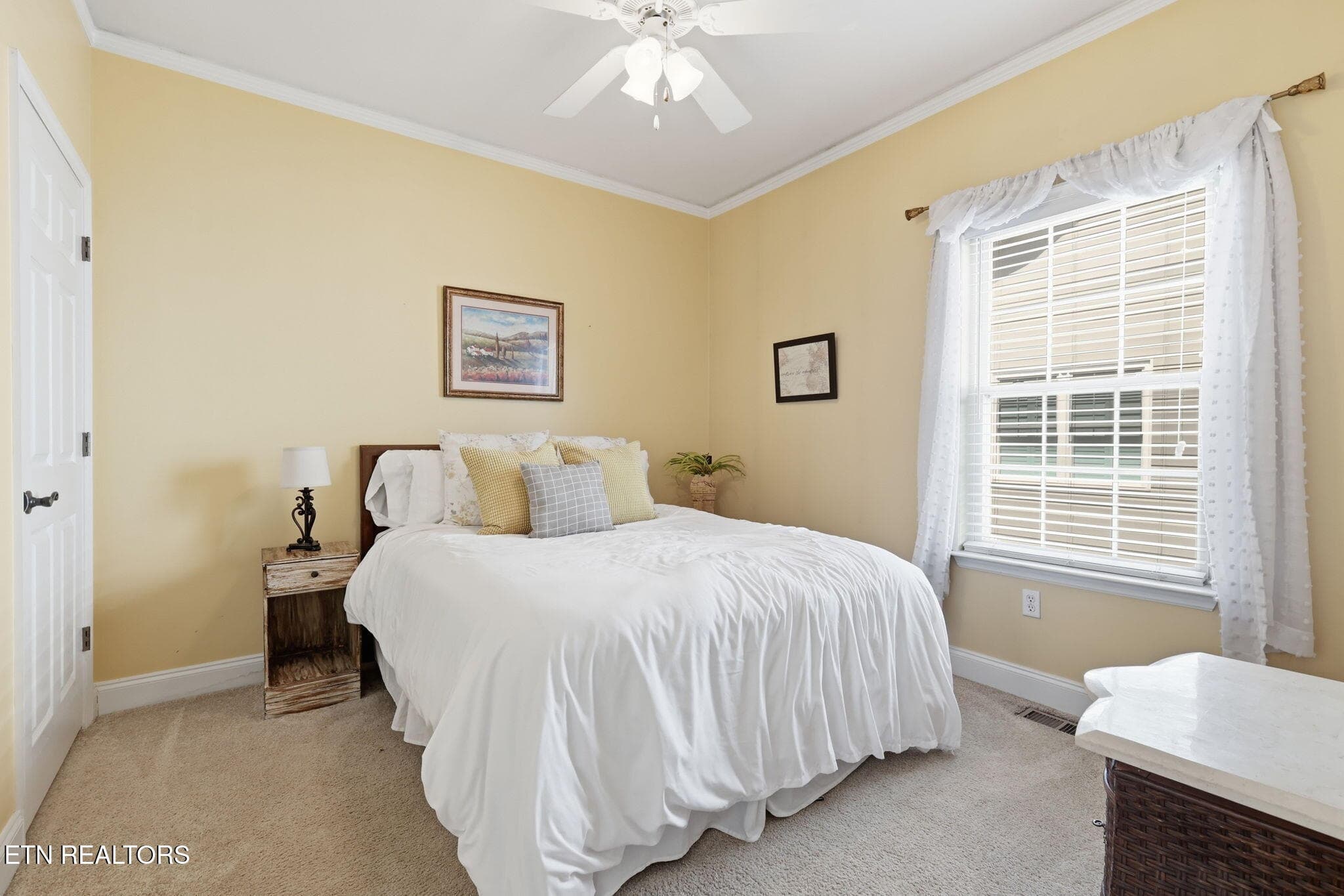16-web-or-mls-3F1A9776 - 315 Willowcreek Blvd, Sweetwater, TN 37874