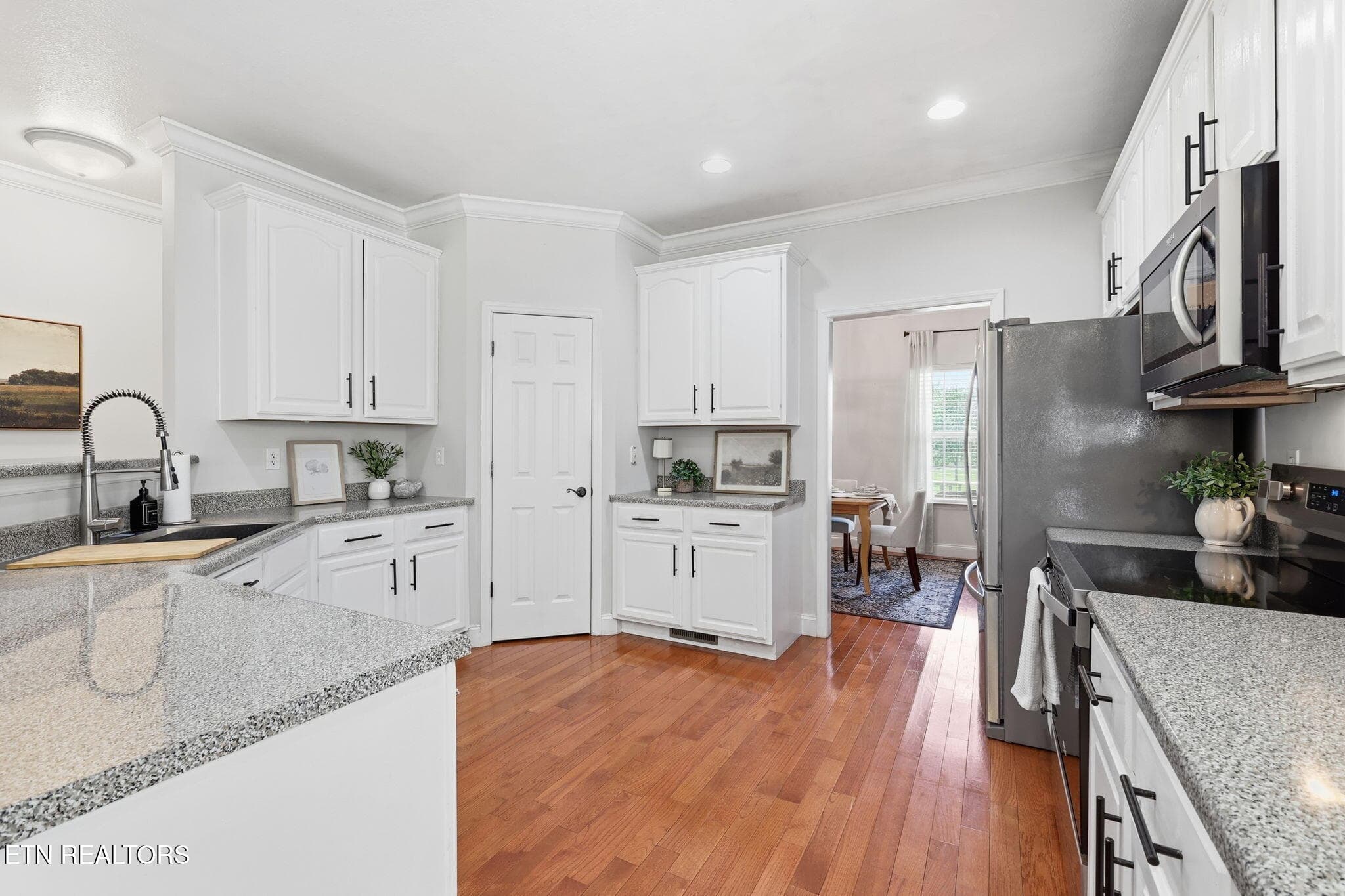 22-web-or-mls-3F1A9809 - 315 Willowcreek Blvd, Sweetwater, TN 37874