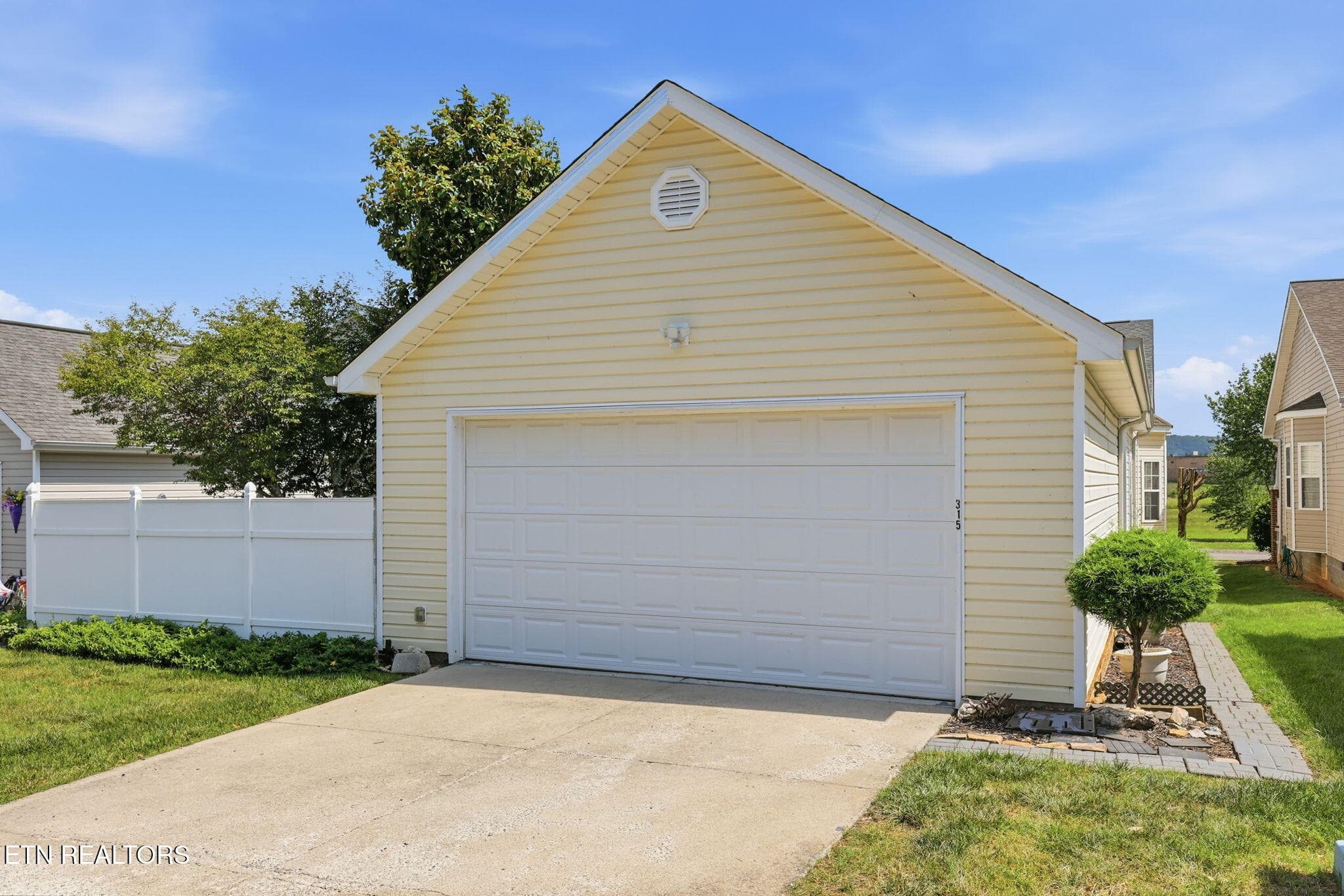 40-web-or-mls-3F1A9890 - 315 Willowcreek Blvd, Sweetwater, TN 37874