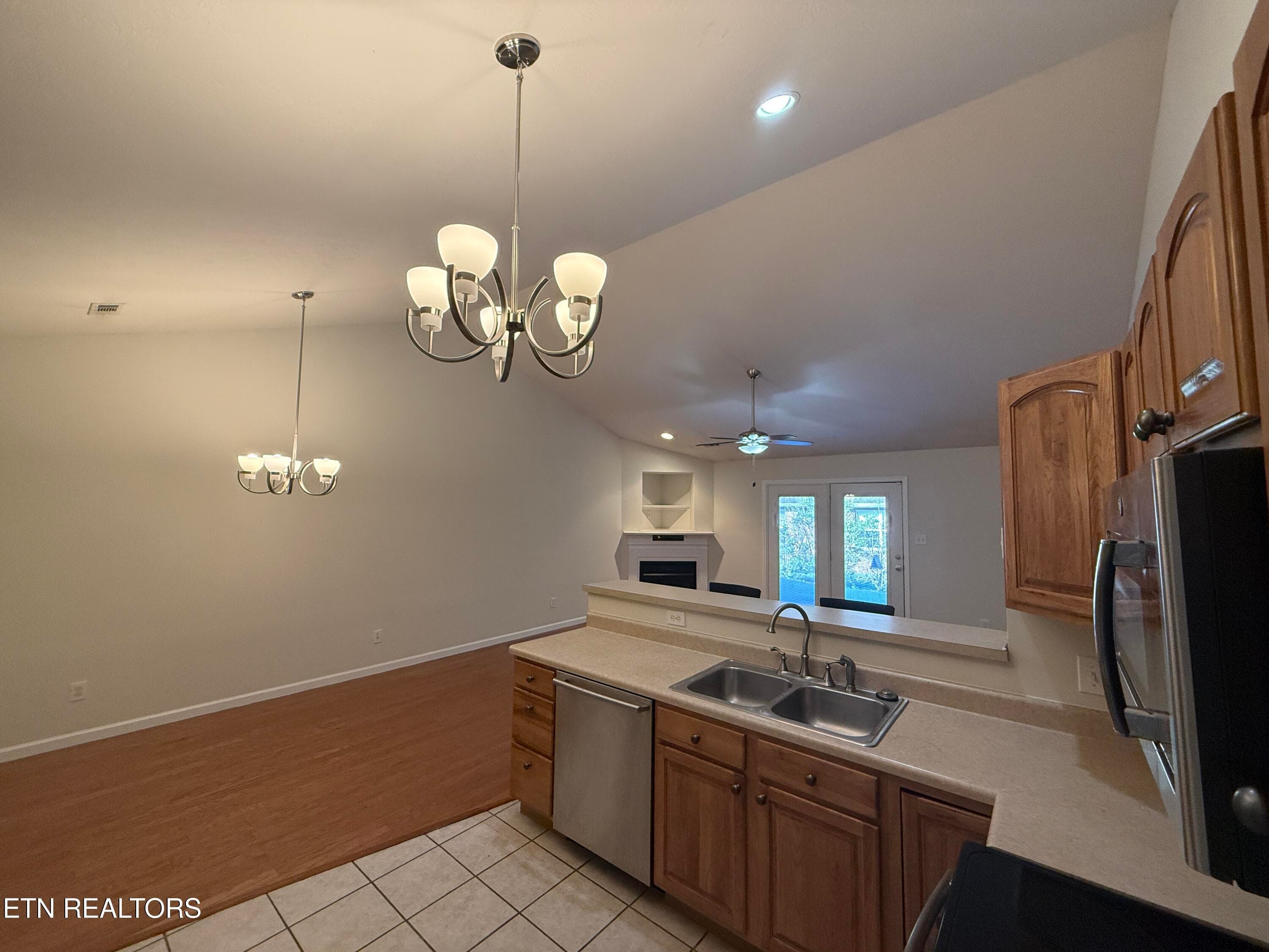 IMG_1112 - 401 Winthrope Way, Knoxville, TN 37923, Knoxville