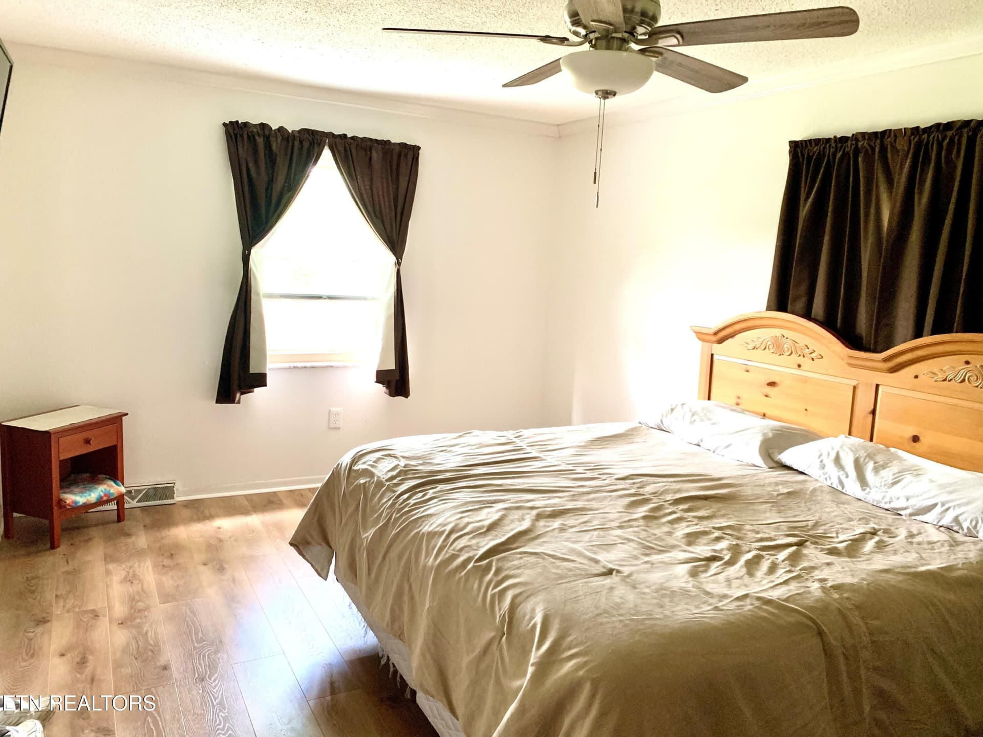 Primary Bedroom - 309 Allison St, New Tazewell, TN 37825