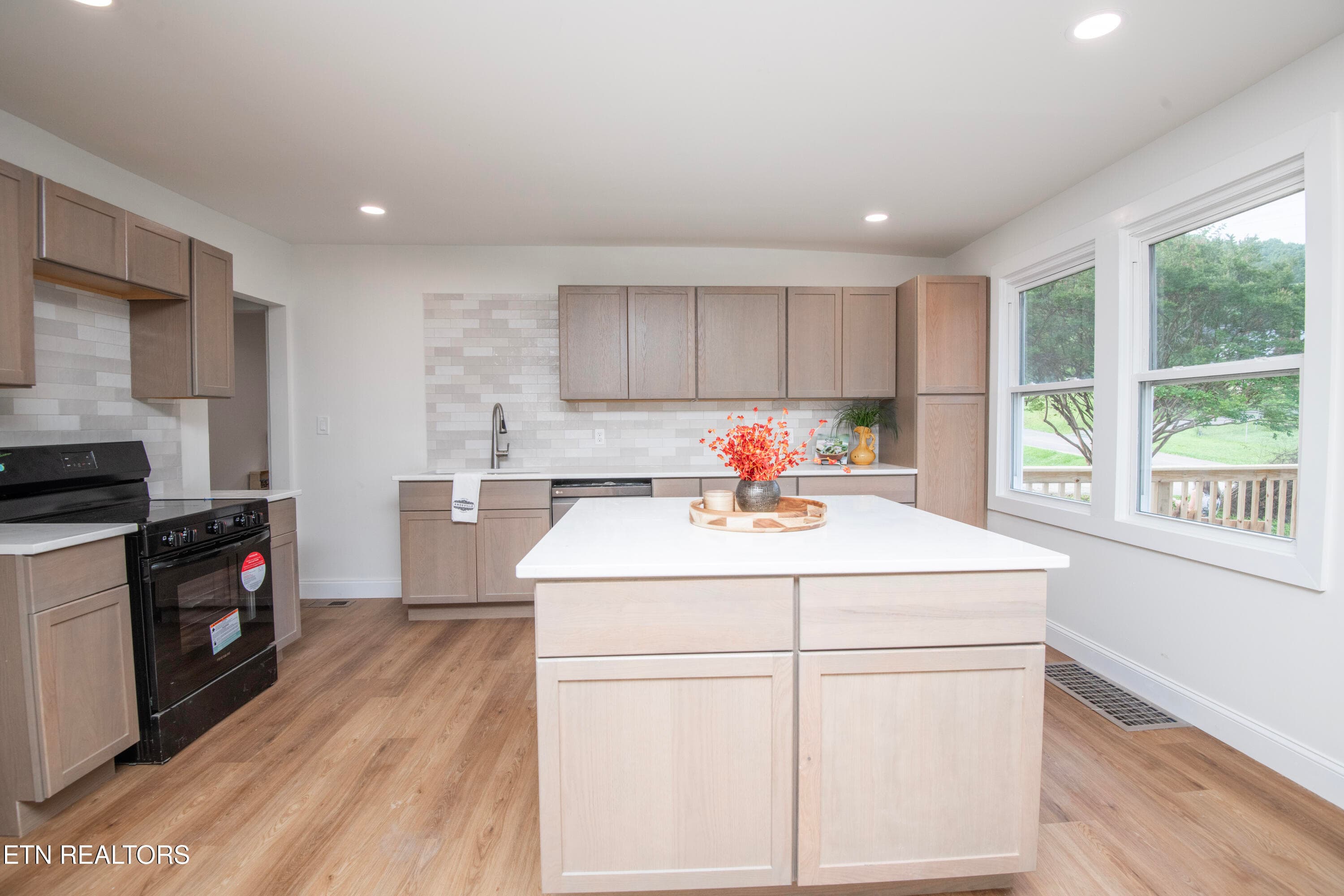 kitchen - 4730 Rochat Rd, Knoxville, TN 37918