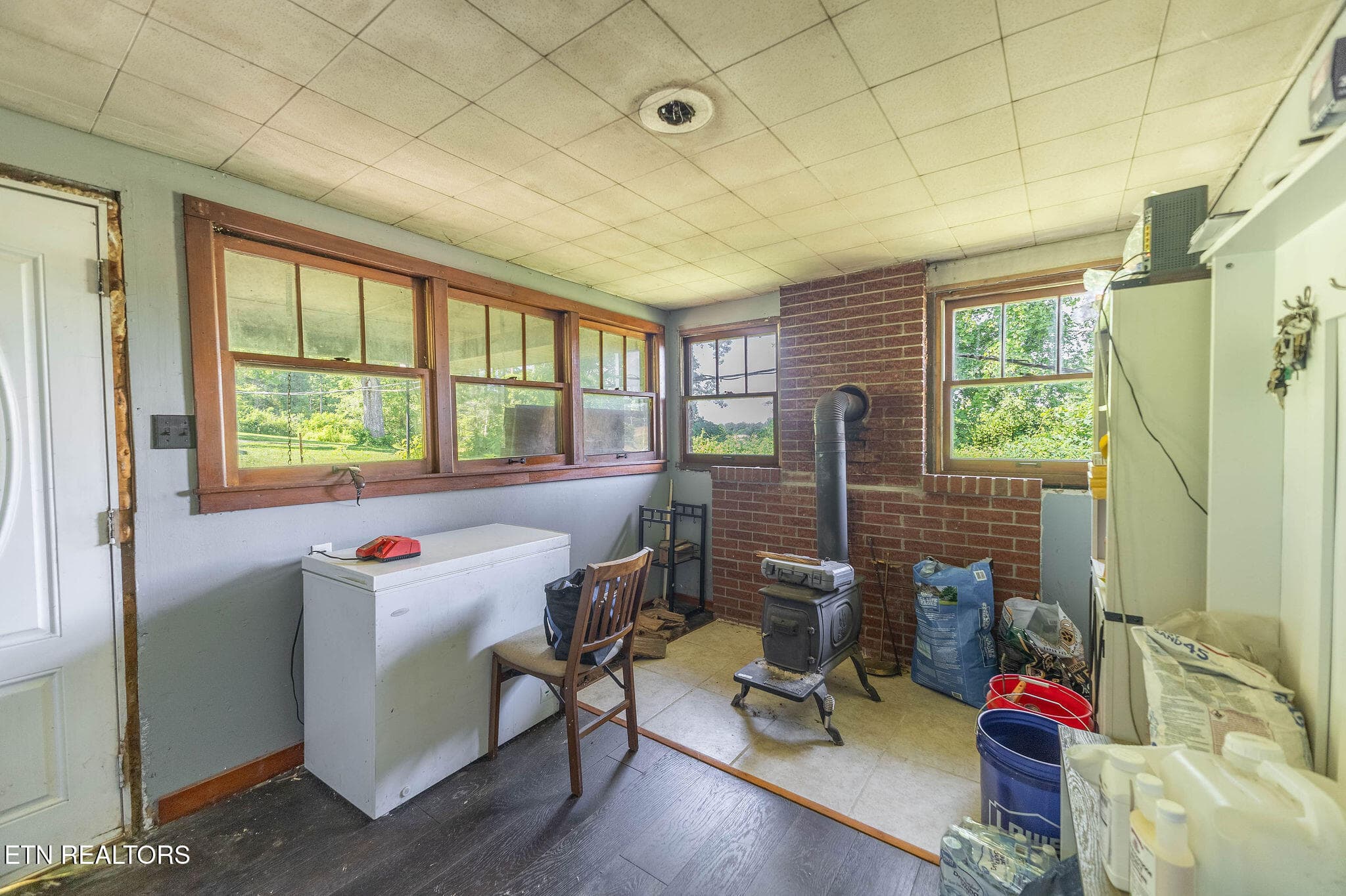 IMG_0018-HDR - 109 Camp Howard Rd, Oakdale, TN 37829