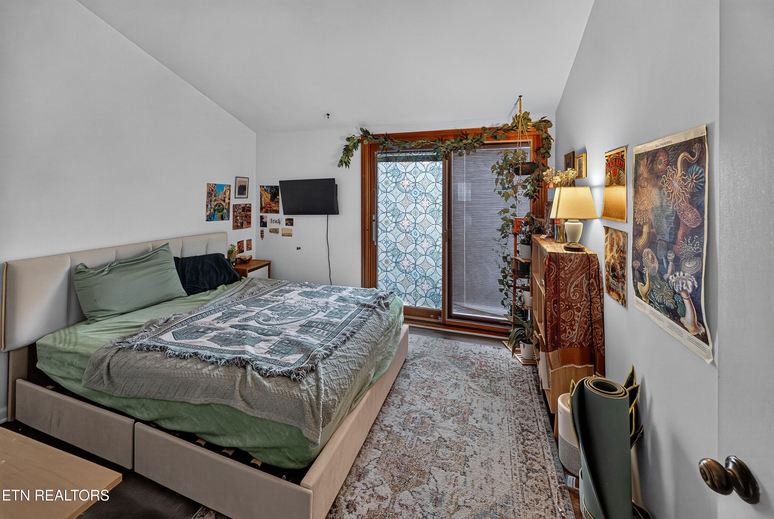 L40A0246 - 1976 Cherokee Bluff Drive, Knoxville, TN 37920, Knoxville