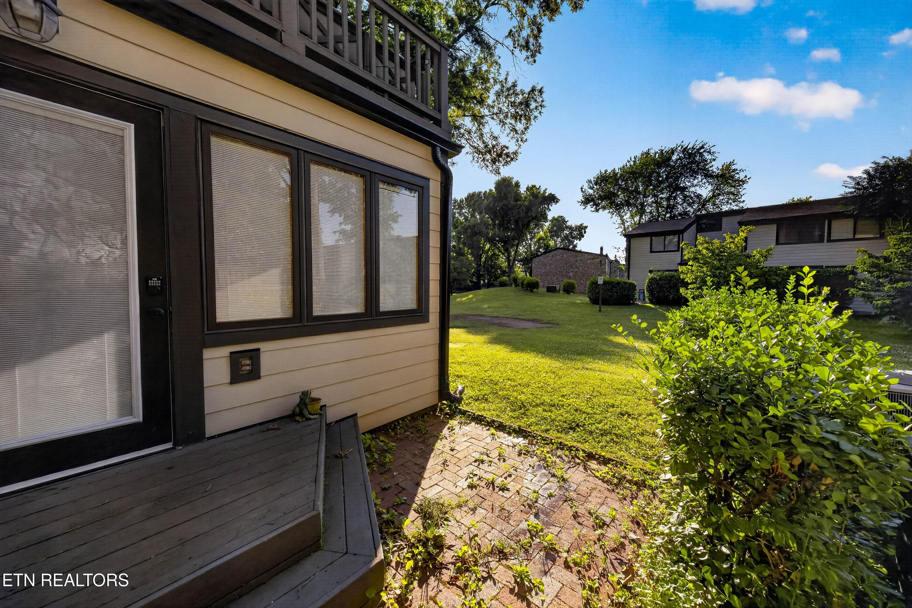 L40A0309 - 1976 Cherokee Bluff Drive, Knoxville, TN 37920, Knoxville
