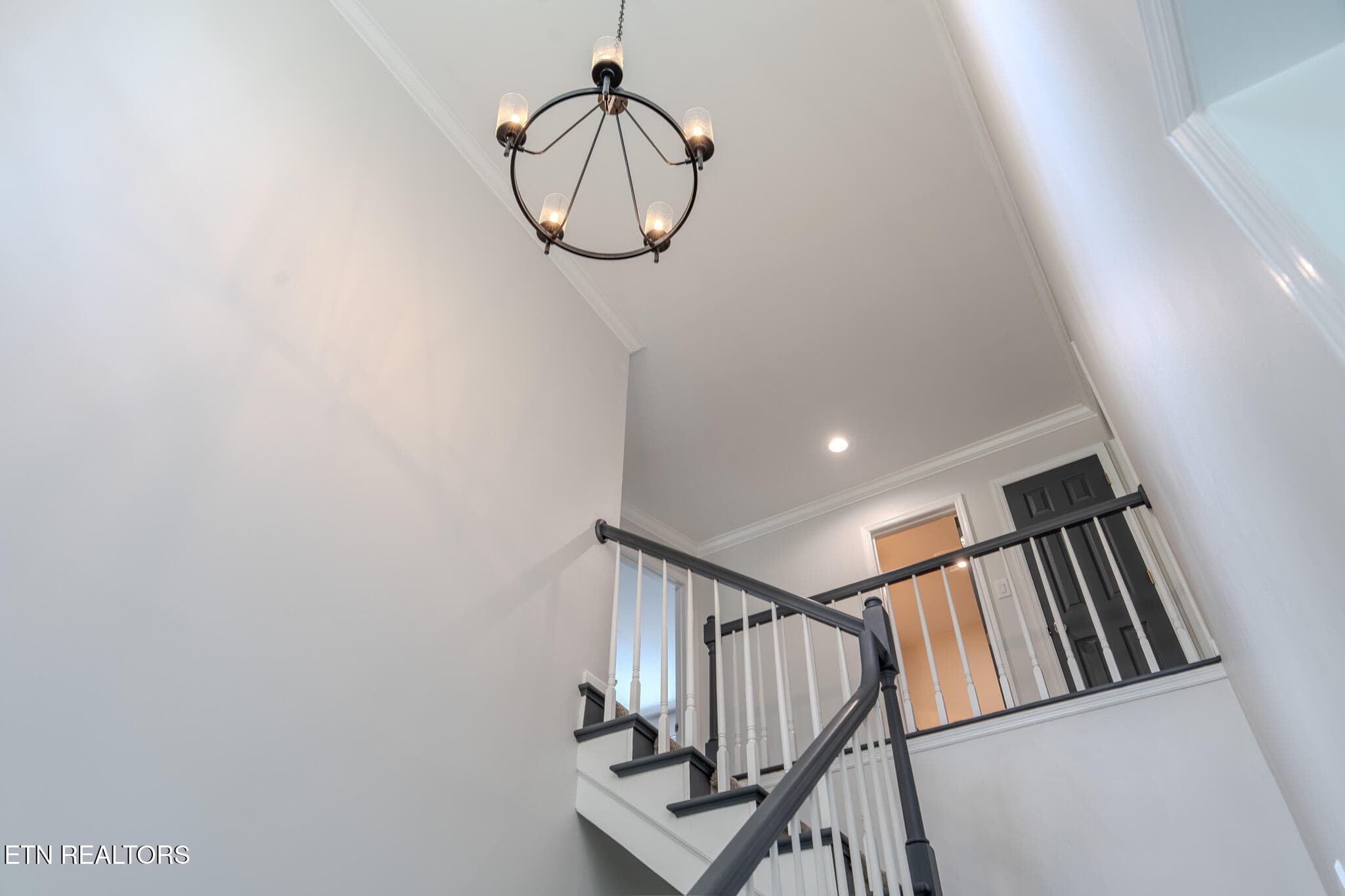 A7V01133-HDR - 1101 Garrison Ridge Blvd, Knoxville, TN 37922