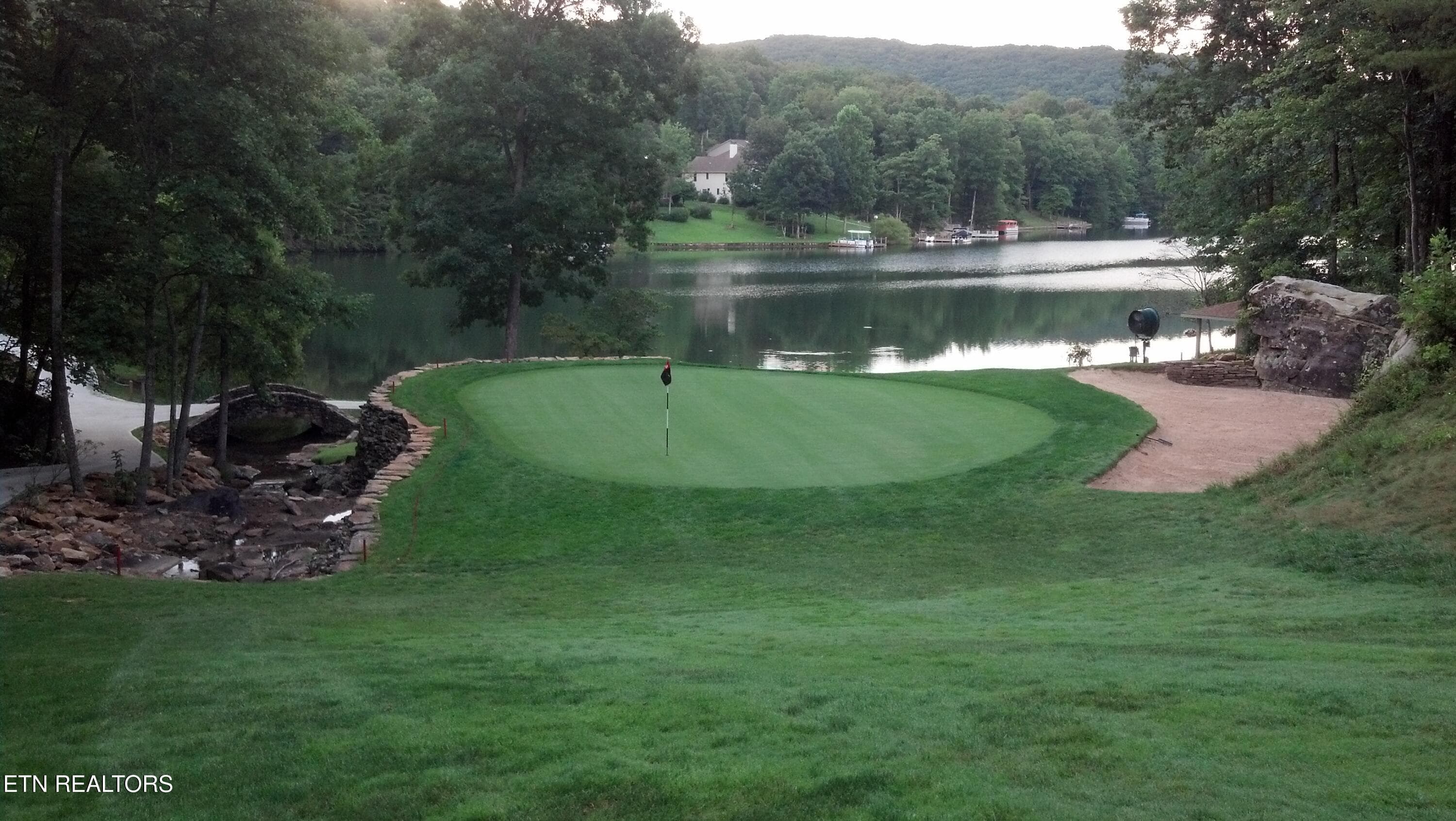 NUMBER 14 STONEHENGE GOLF COURSE - 130 Markham Lane, Fairfield Glade, TN 38558