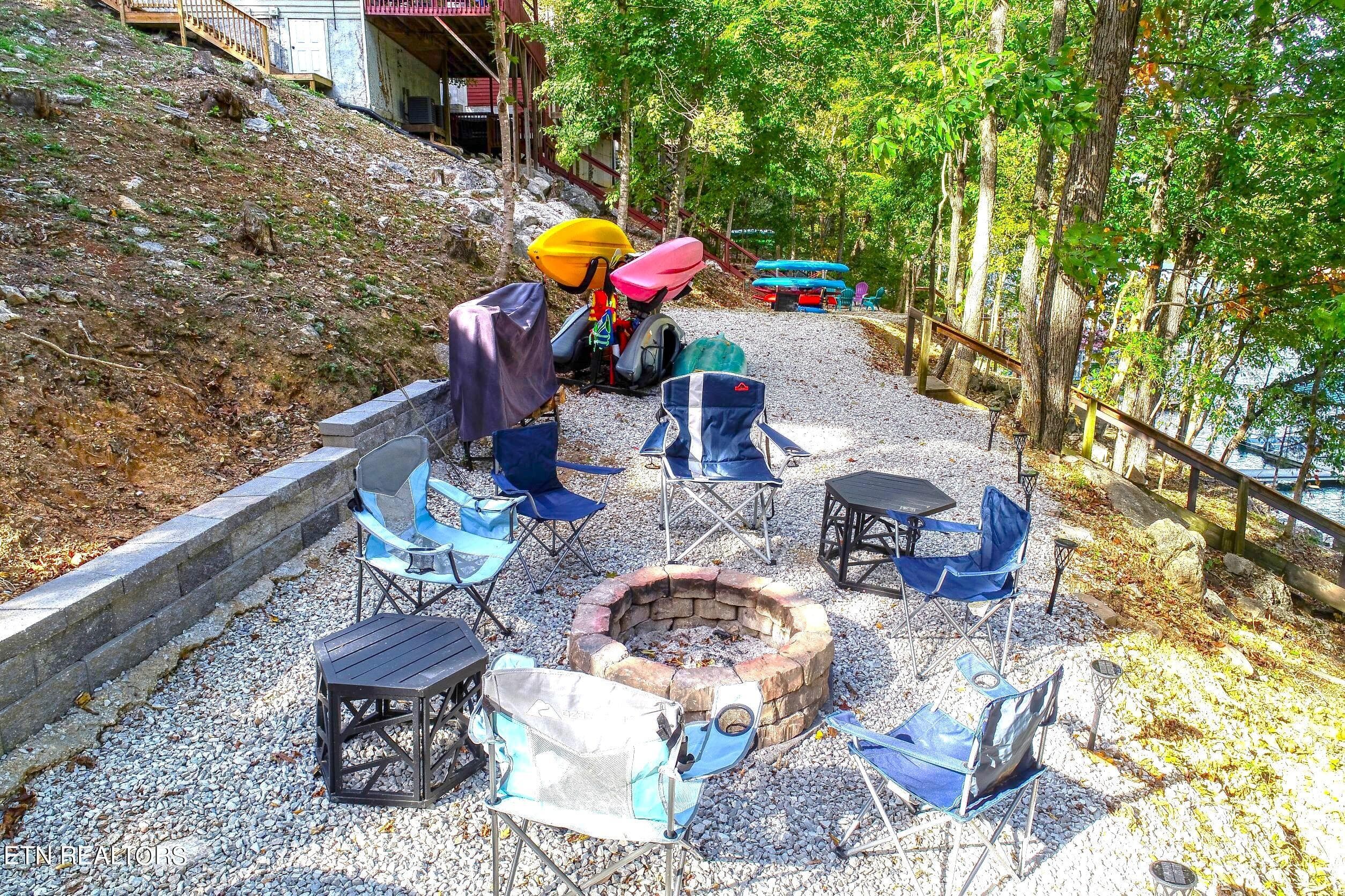 fire tonight, or cornhole? - 123 Flat Lake Circle, Speedwell, TN 37870, Speedwell