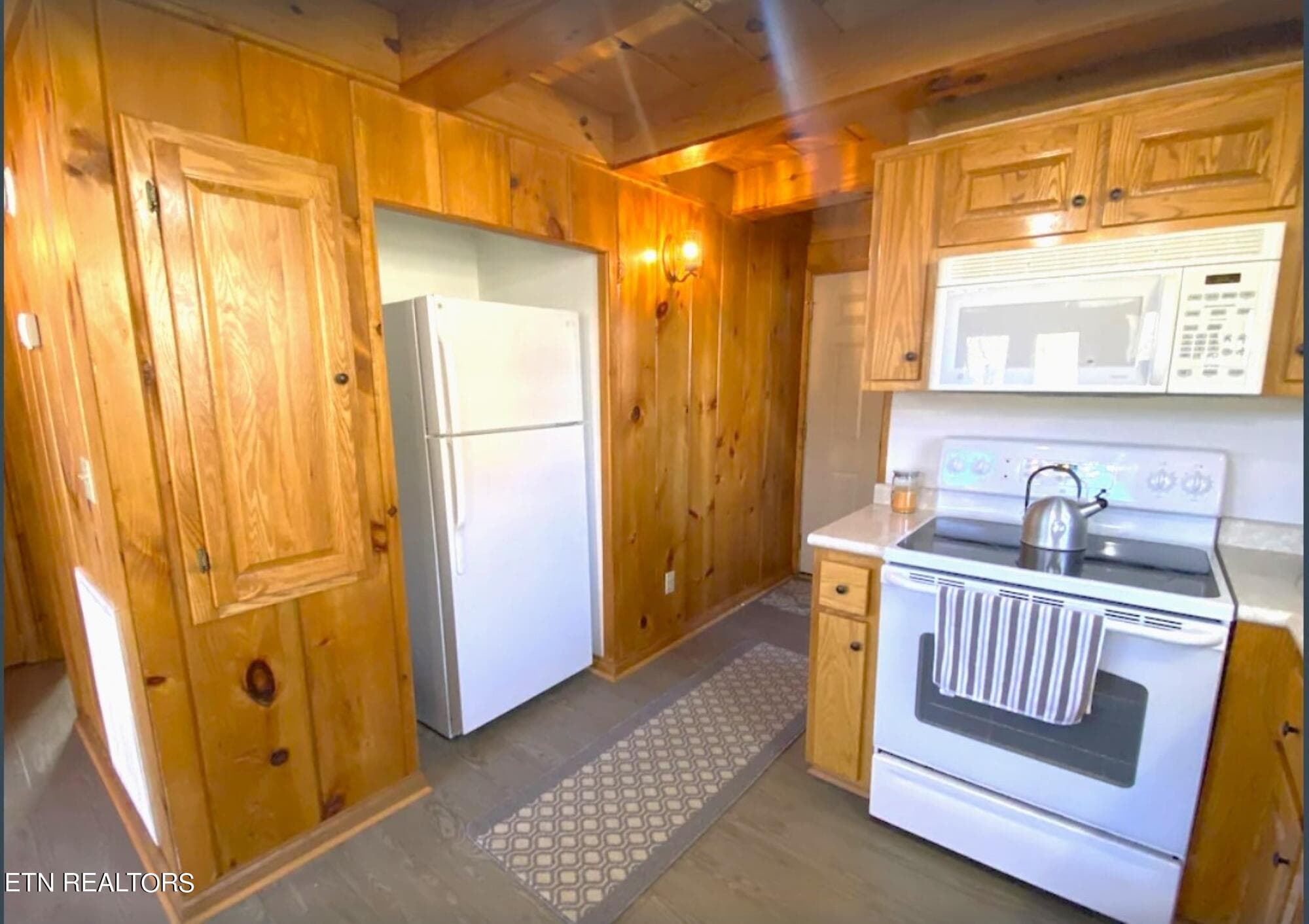 Kitchen pantry - 123 Flat Lake Circle, Speedwell, TN 37870, Speedwell