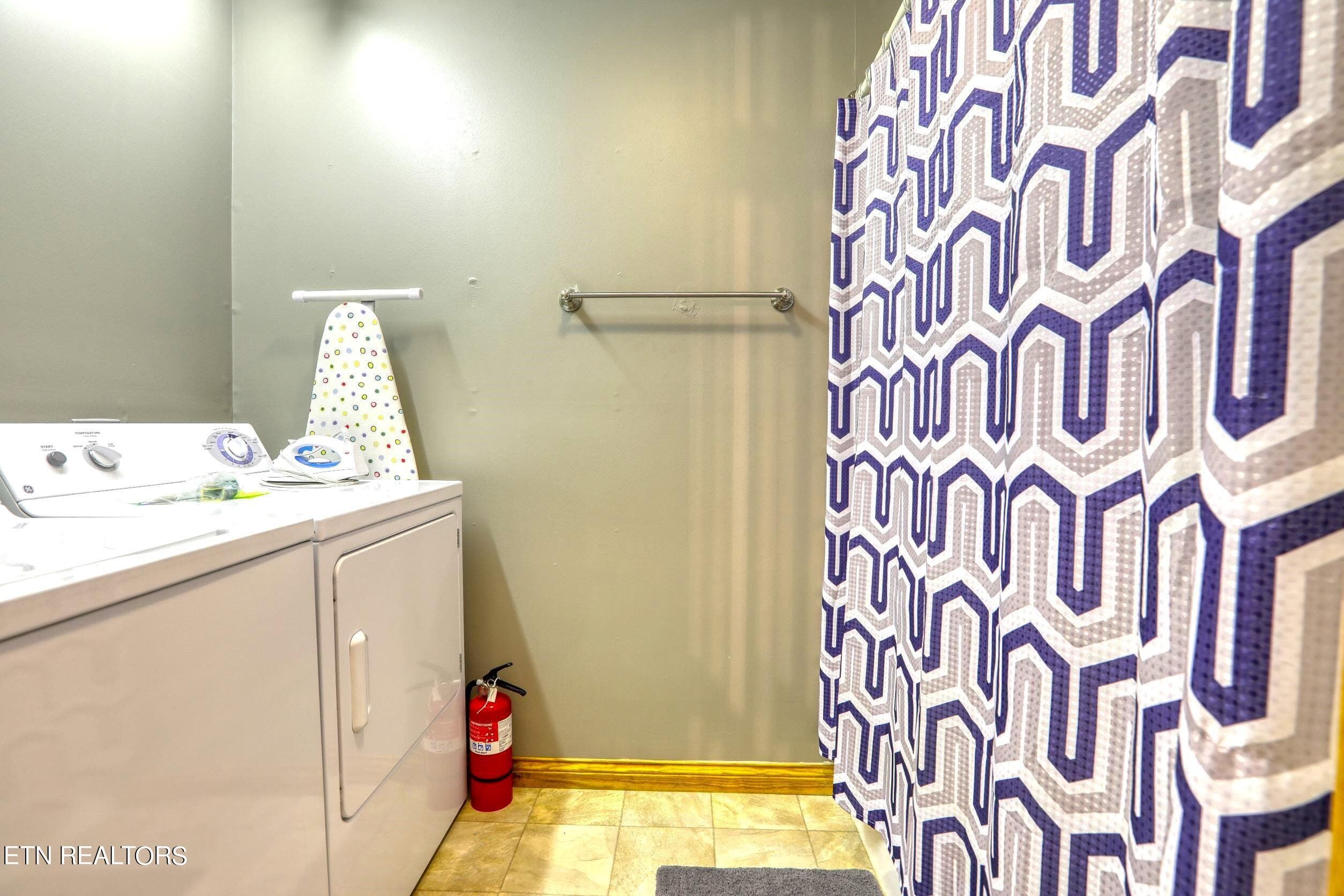 Laundry Room - 123 Flat Lake Circle, Speedwell, TN 37870, Speedwell