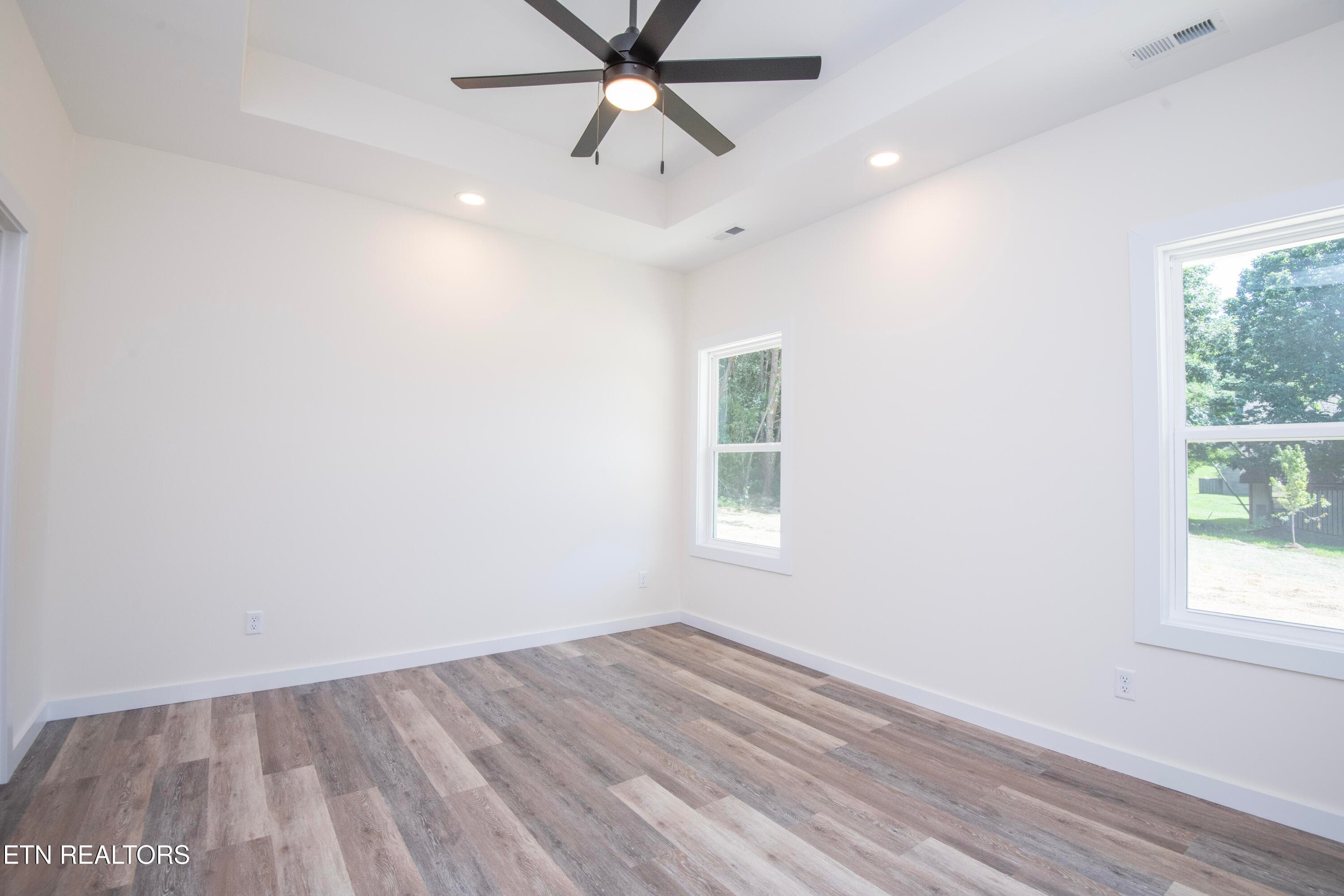 Master Bedroom - 2008 Woods-Smith Rd, Knoxville, TN 37921, Knoxville
