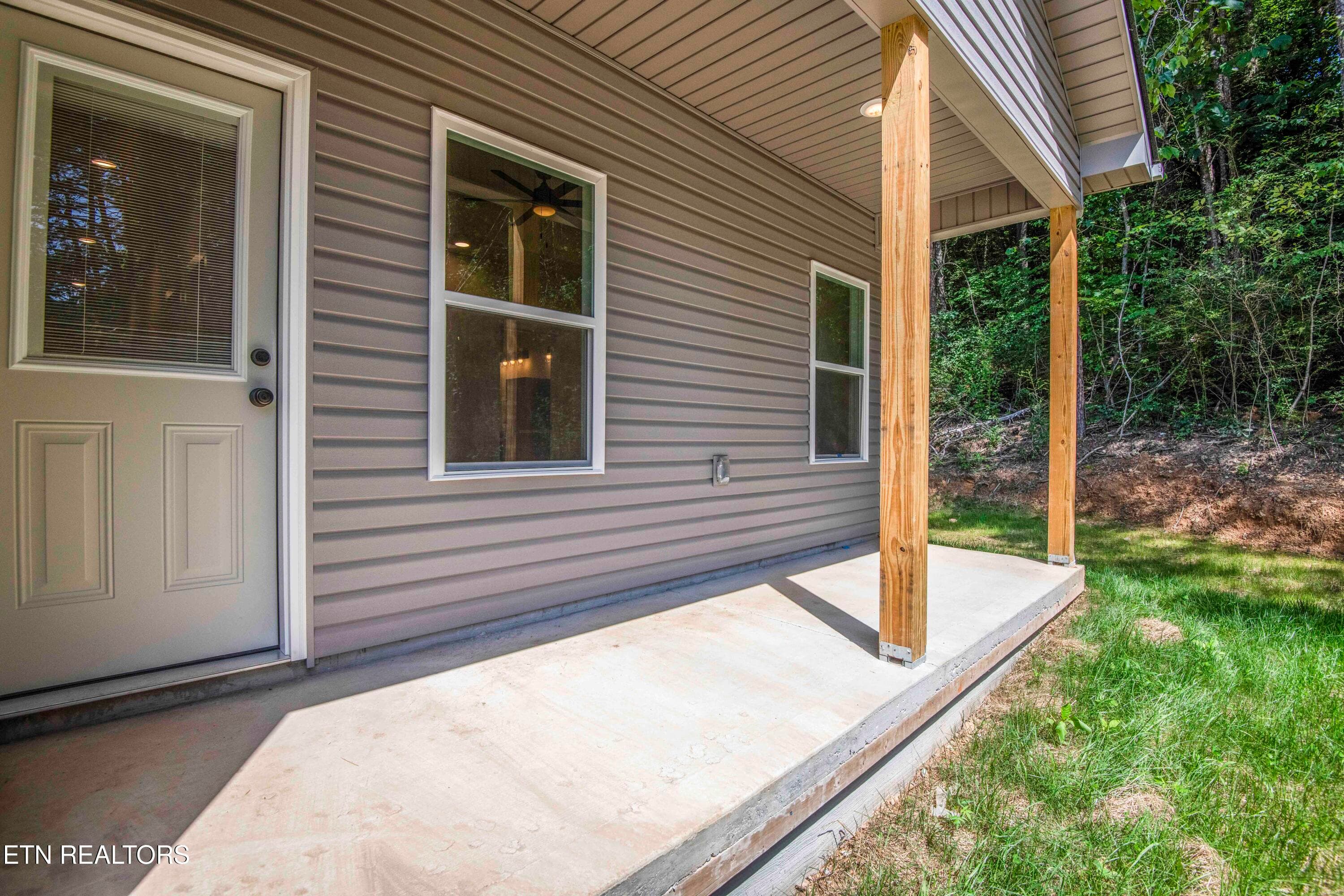 Back Porch - 2008 Woods-Smith Rd, Knoxville, TN 37921, Knoxville