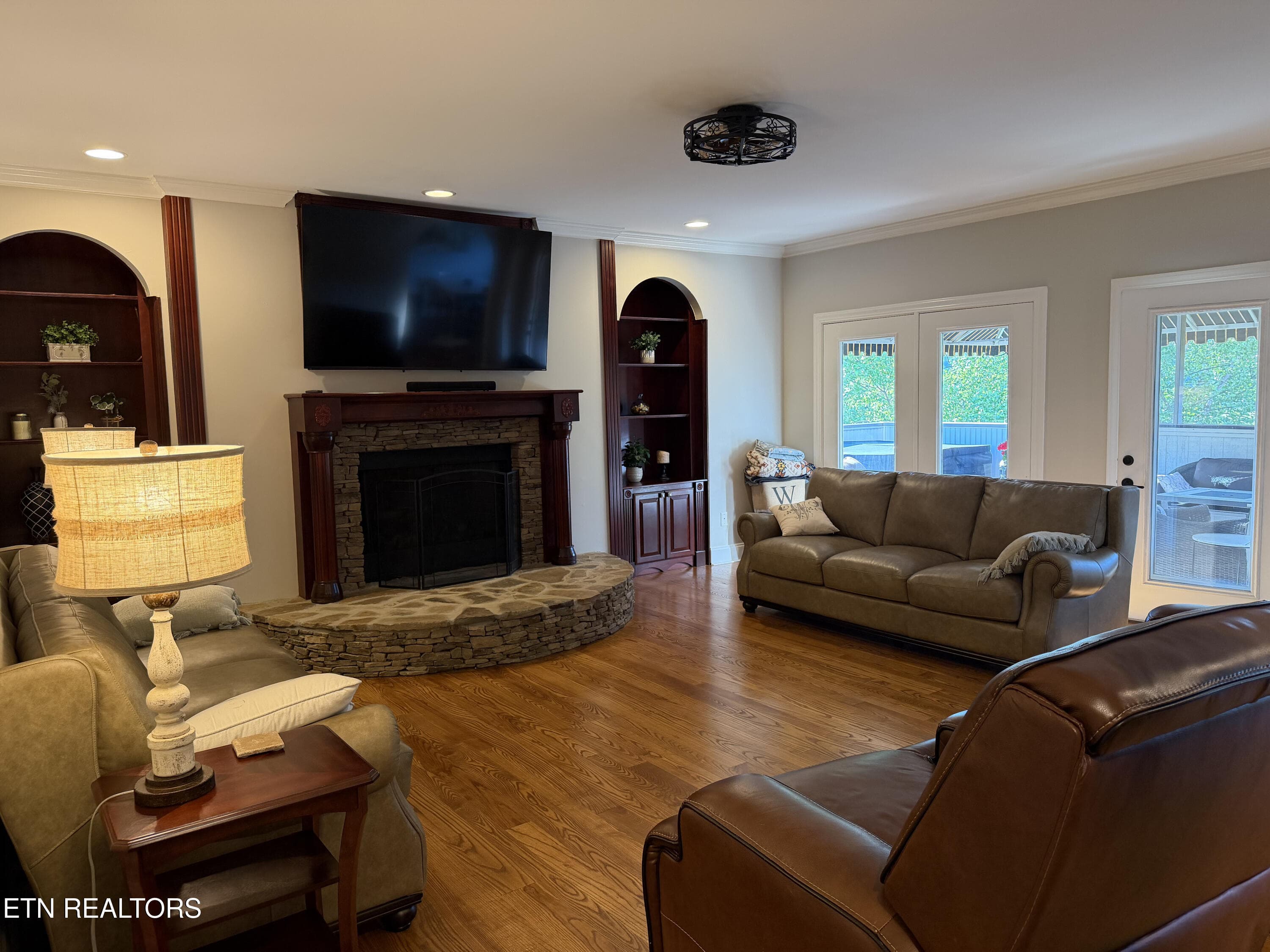 8) 73661-6a417bb9a5054 - 34 Whitehall, Bristol, TN 37620
