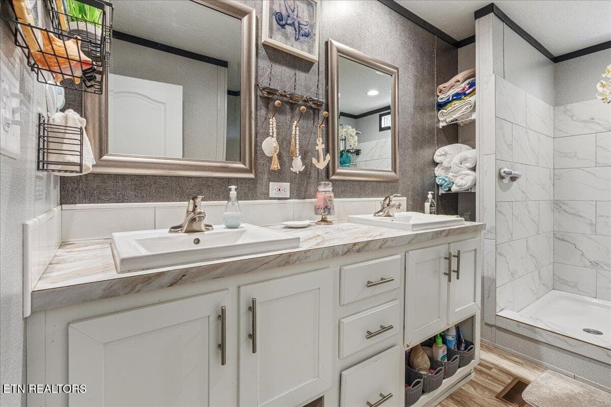18-701 Alabama Ave-17 - 107 Alabama Ave, Etowah, TN 37331