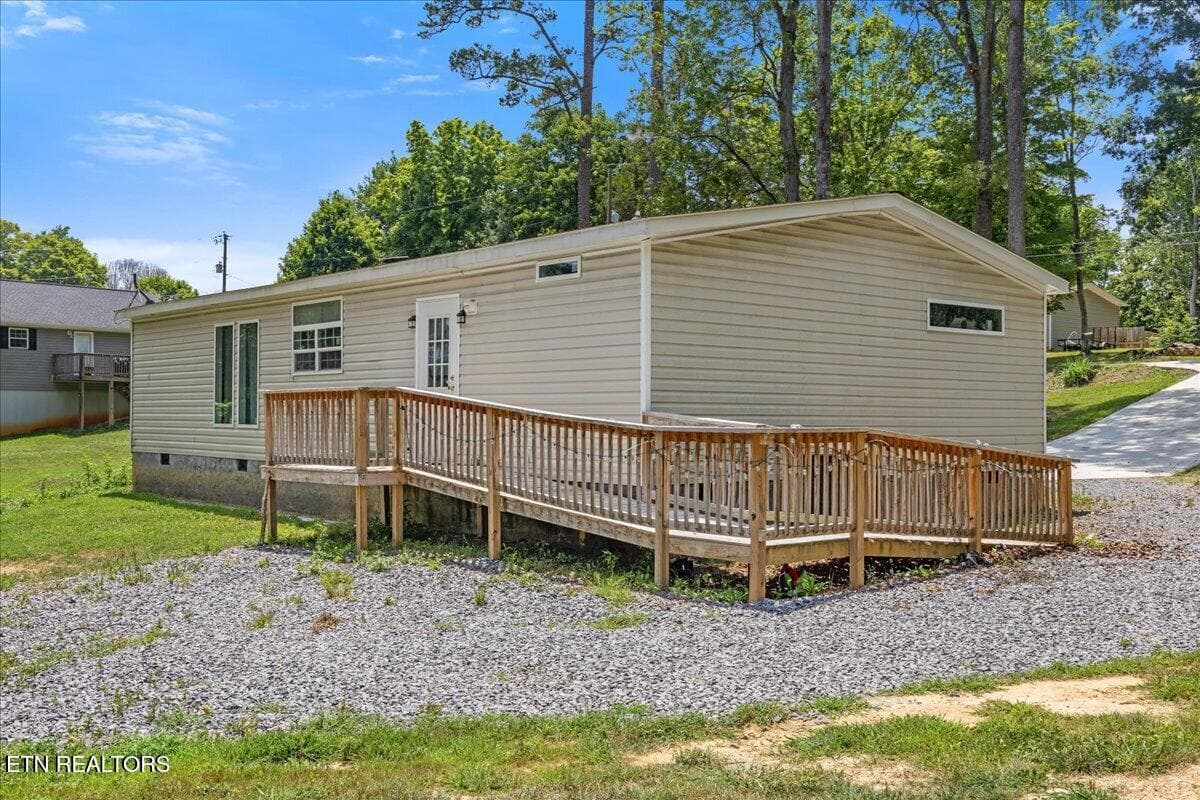 24-701 Alabama Ave-23 - 107 Alabama Ave, Etowah, TN 37331