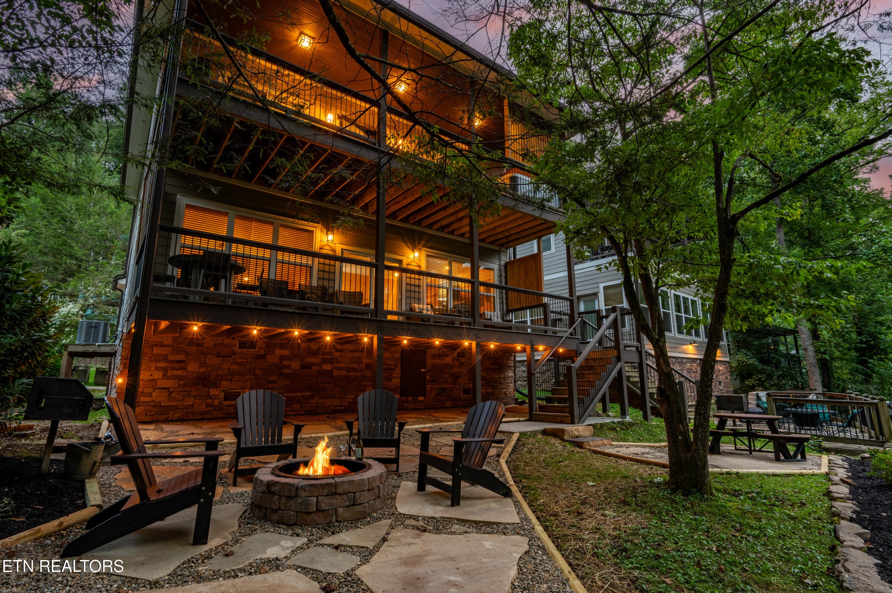 510 HMLK 5 Cabin Riv Front - 510 Hemlock St, Gatlinburg, TN 37738, Gatlinburg