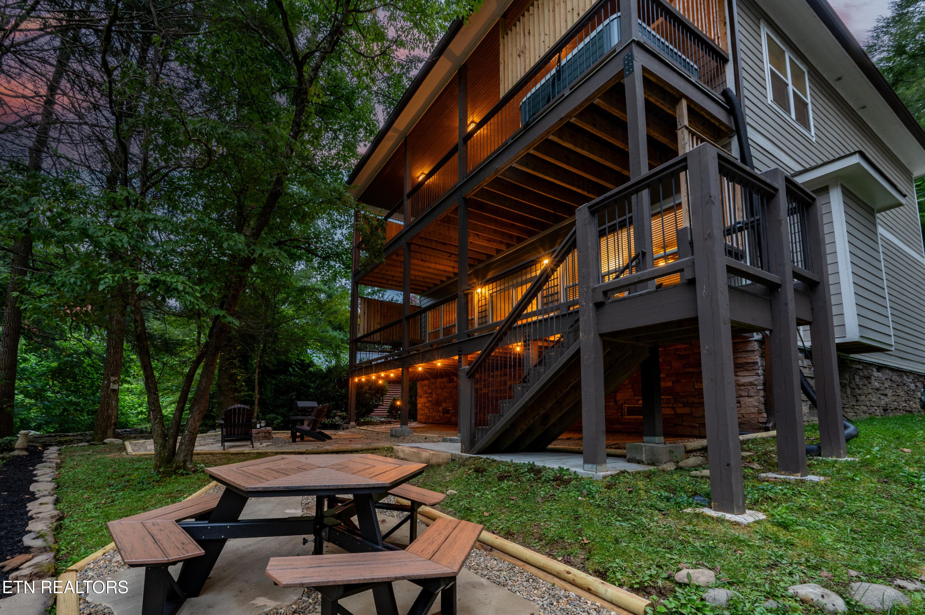 510 HMLK 6 Cabin Riv Front - 510 Hemlock St, Gatlinburg, TN 37738, Gatlinburg