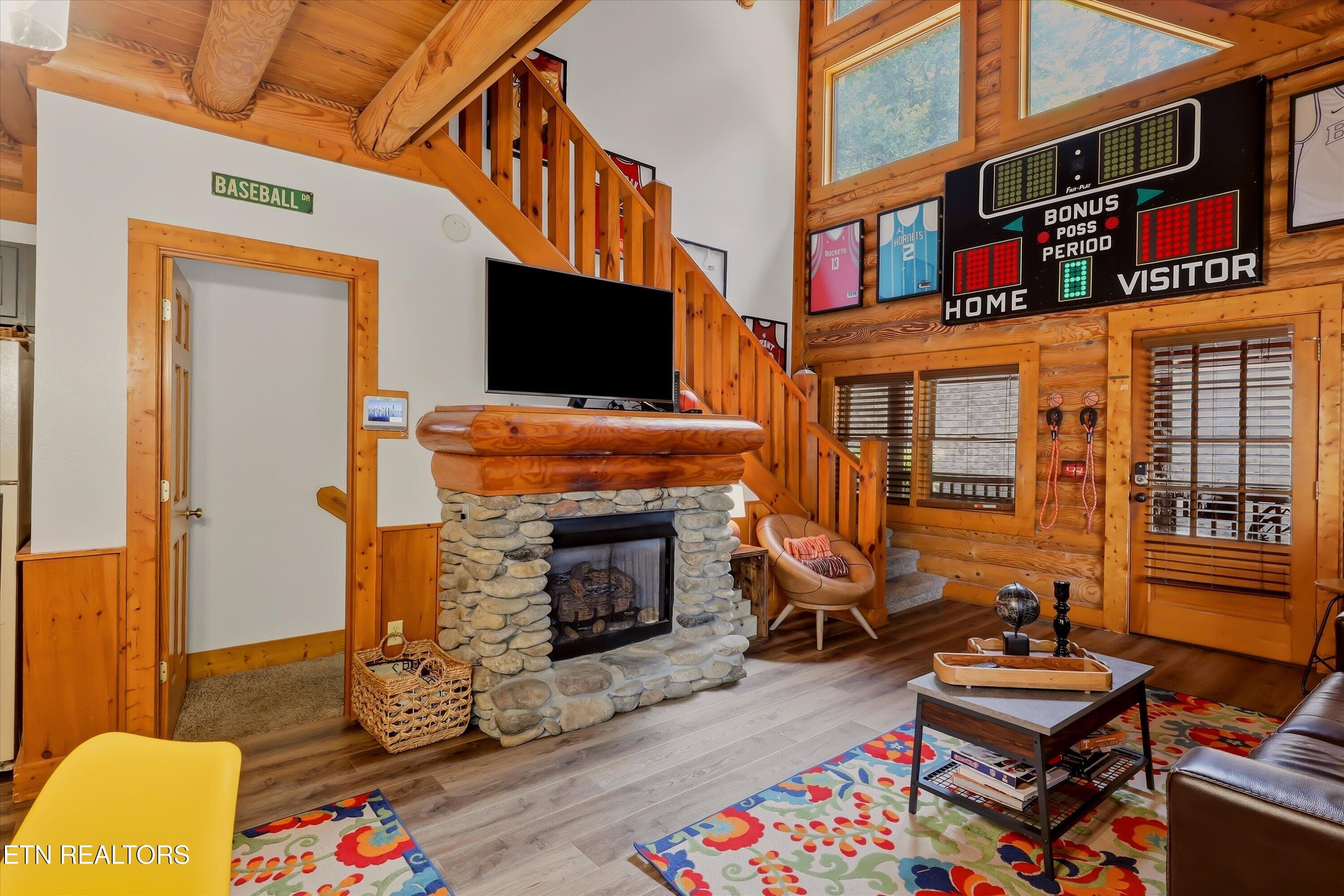 07-FINAL-7 - 727 Golf View Blvd, Pigeon Forge, TN 37863, Pigeon Forge