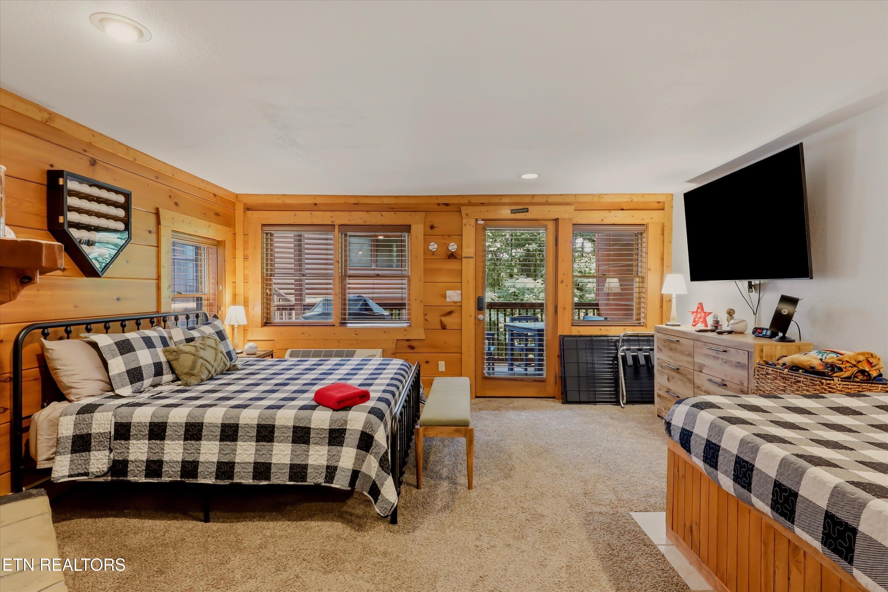21-FINAL-21 - 727 Golf View Blvd, Pigeon Forge, TN 37863, Pigeon Forge