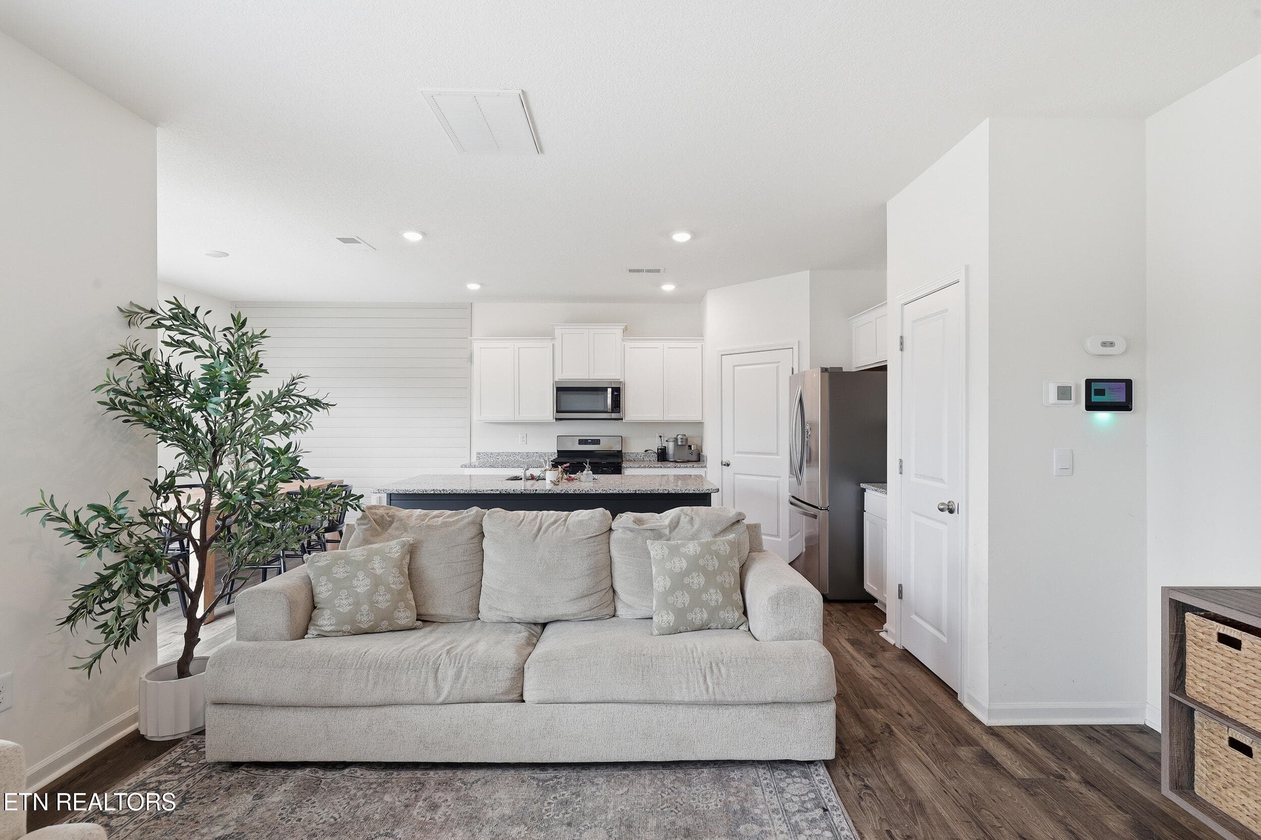 Living Room/ Kitchen - 12330 Hatmaker Lane, Knoxville, TN 37932