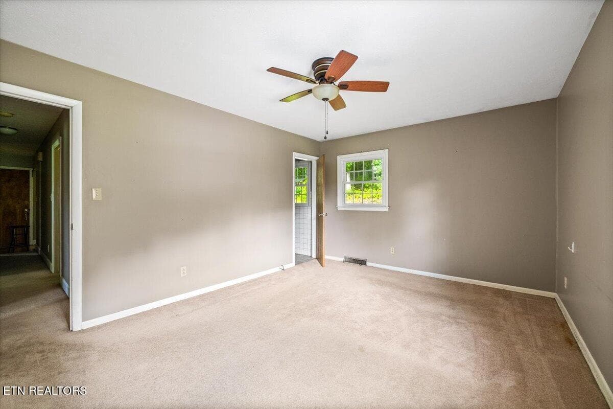29-227 Fairway Dr - 227 Fairway Drive, LaFollette, TN 37766, LaFollette