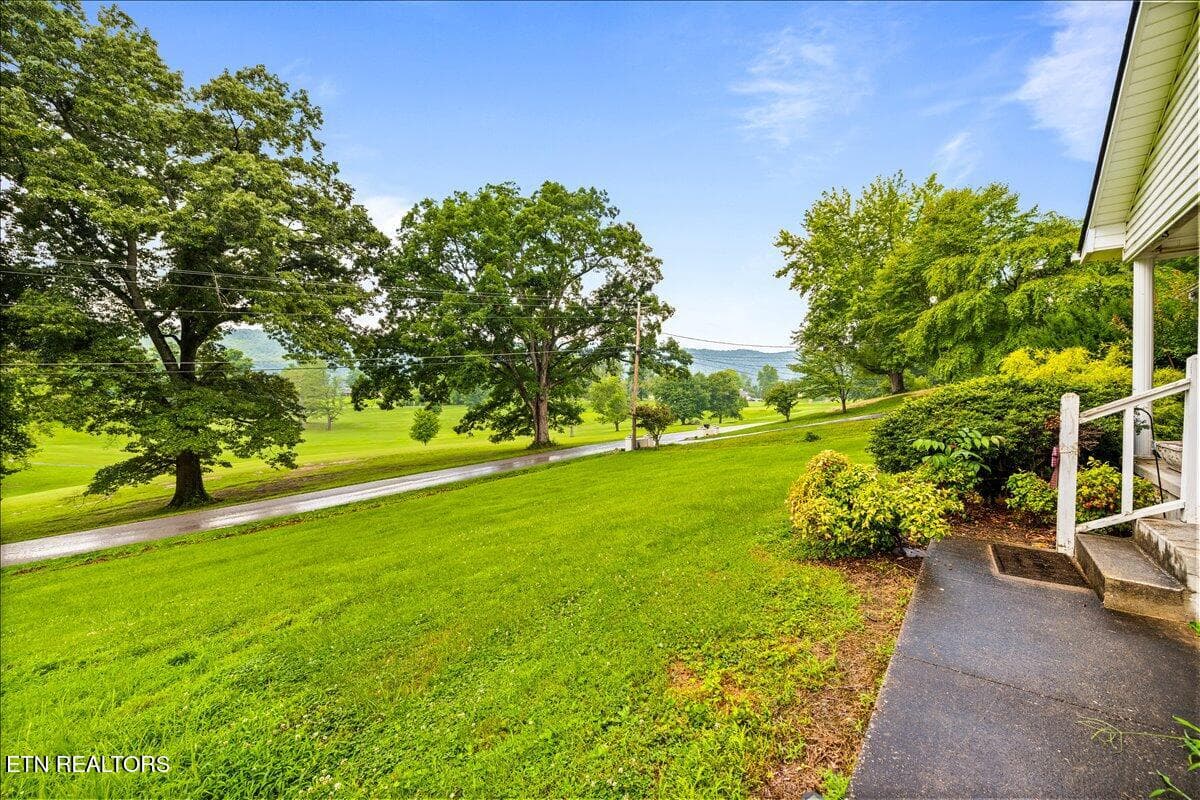 42-227 Fairway Dr - 227 Fairway Drive, LaFollette, TN 37766, LaFollette