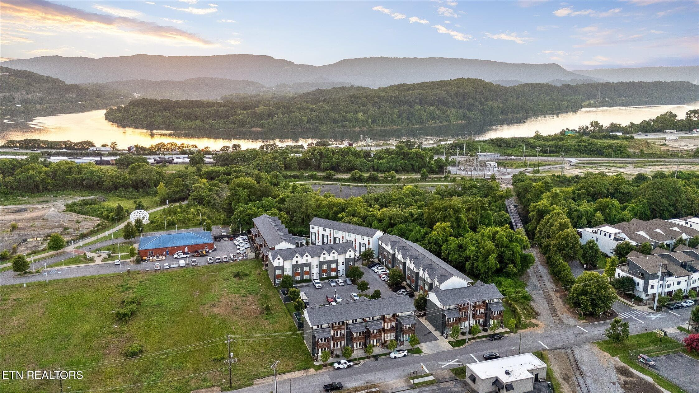 12-3169 St Elmo Ave-77 - 3169 Saint Elmo Ave, Chattanooga, TN 37408, Chattanooga