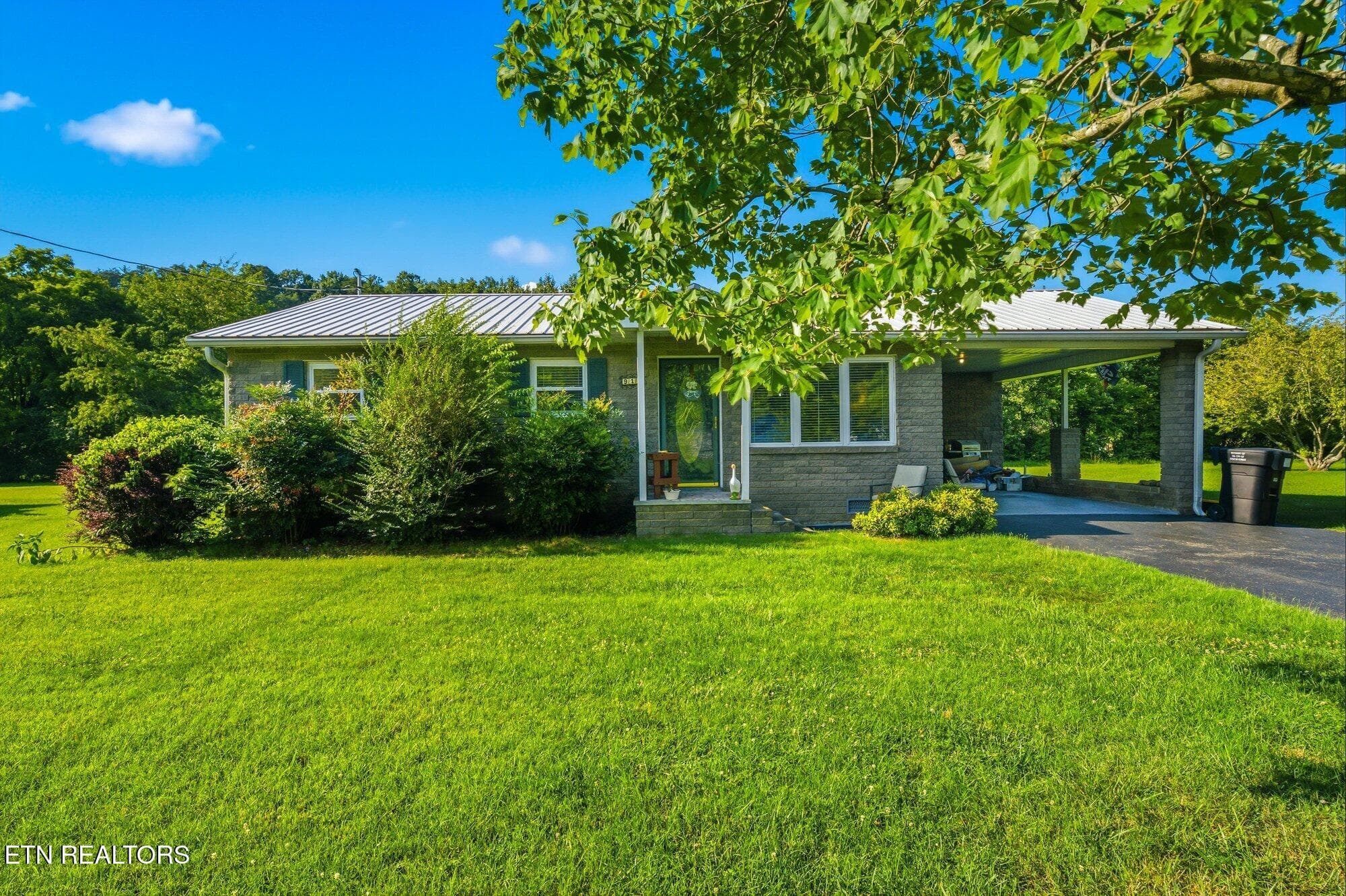 912 Bud Lane, Pigeon Forge, TN 37863