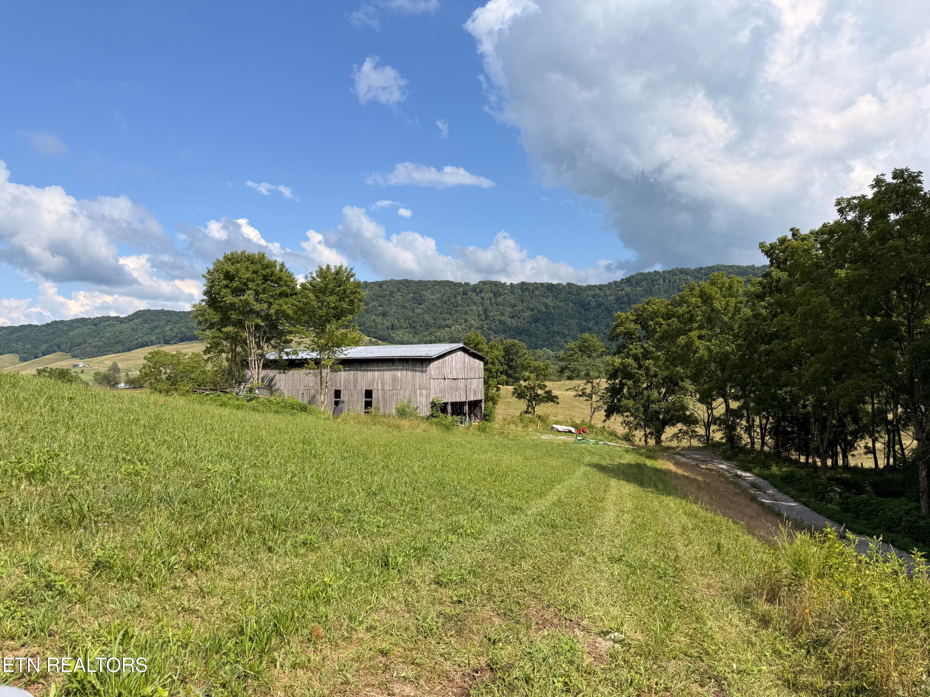 IMG_0846 - 4194 Little Sycamore Rd, Tazewell, TN 37879