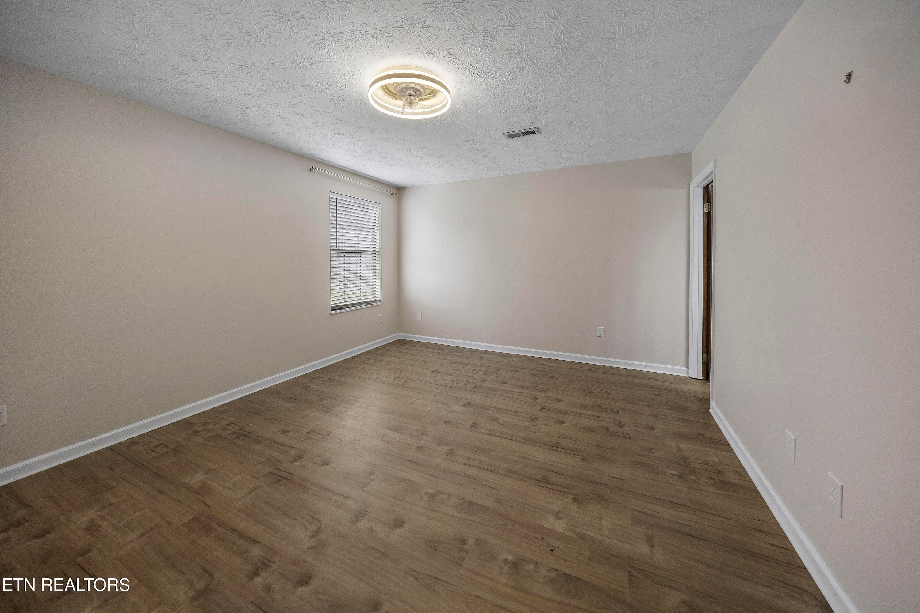 L40A0031 - 801 Valerie Lane, Knoxville, TN 37938