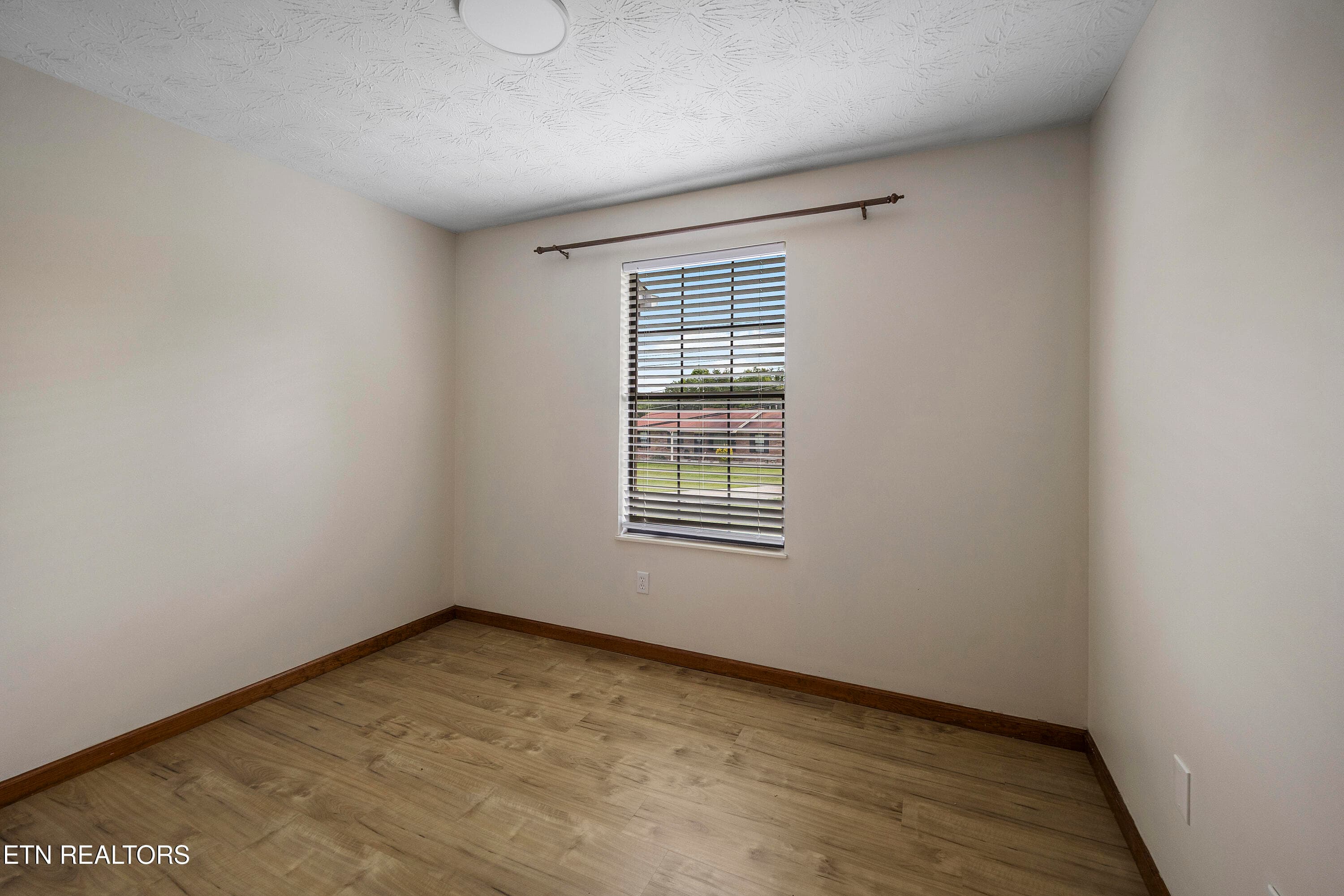 L40A0019 - 801 Valerie Lane, Knoxville, TN 37938
