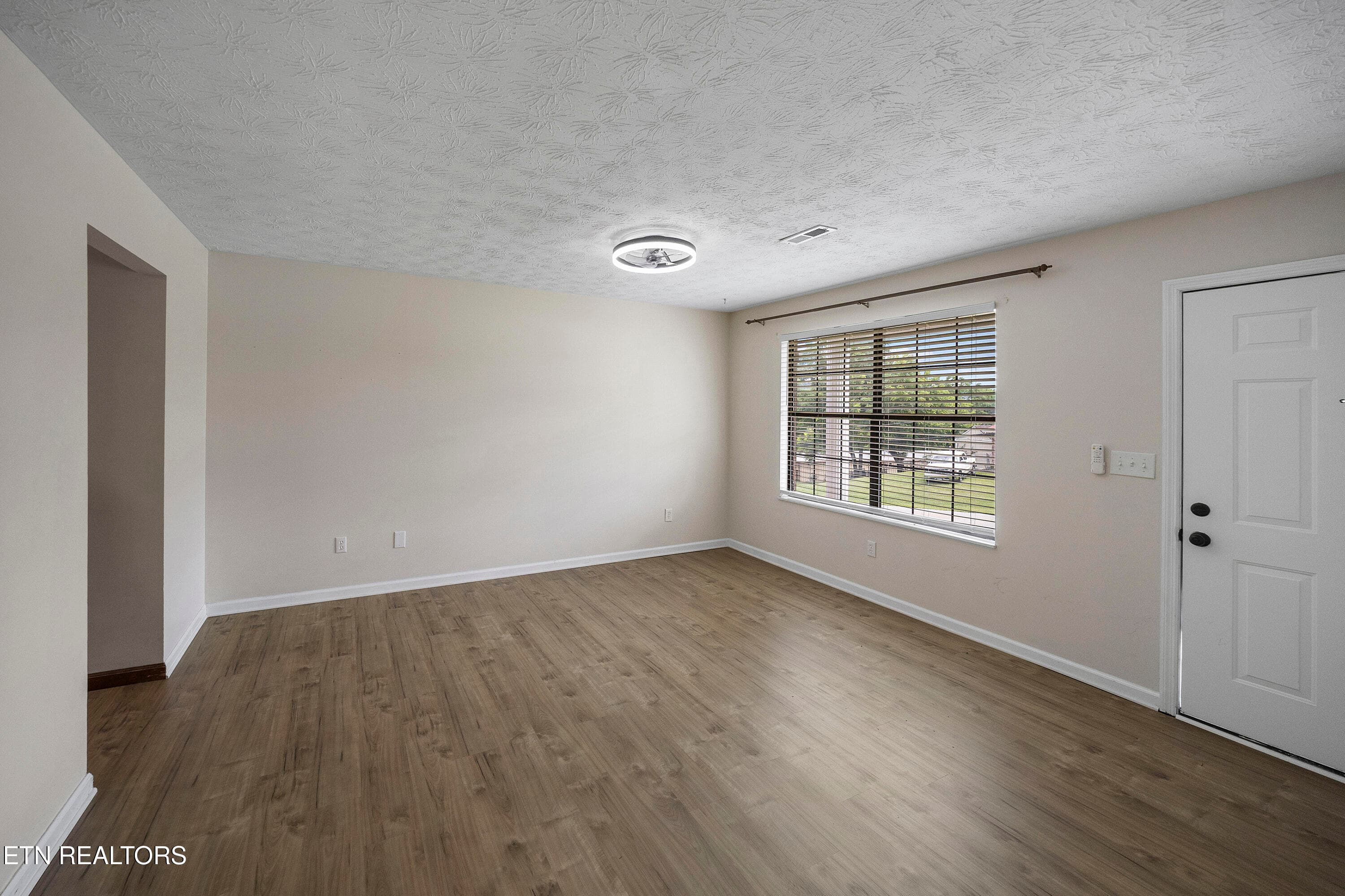 L40A0007 - 801 Valerie Lane, Knoxville, TN 37938