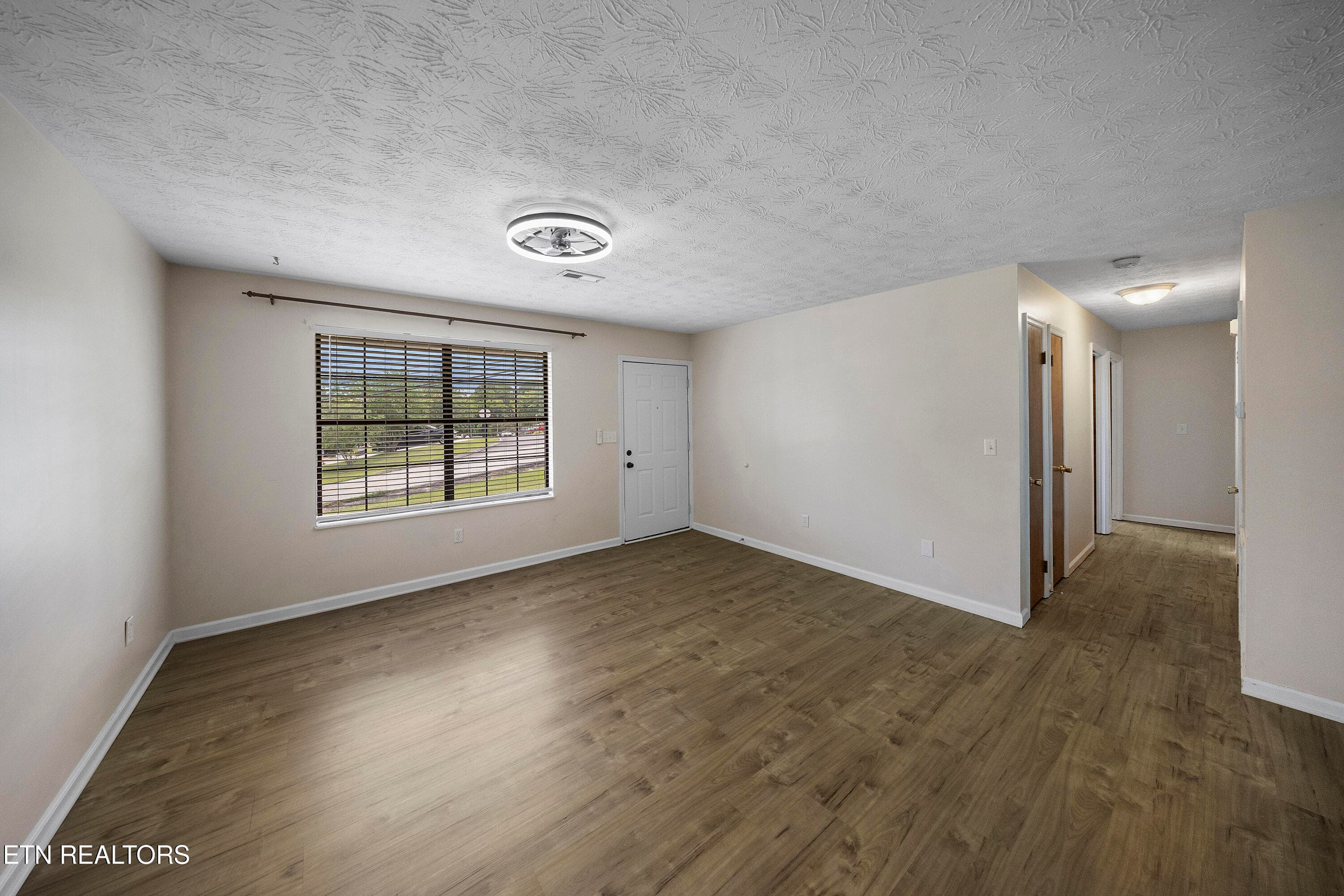 L40A0001 - 801 Valerie Lane, Knoxville, TN 37938