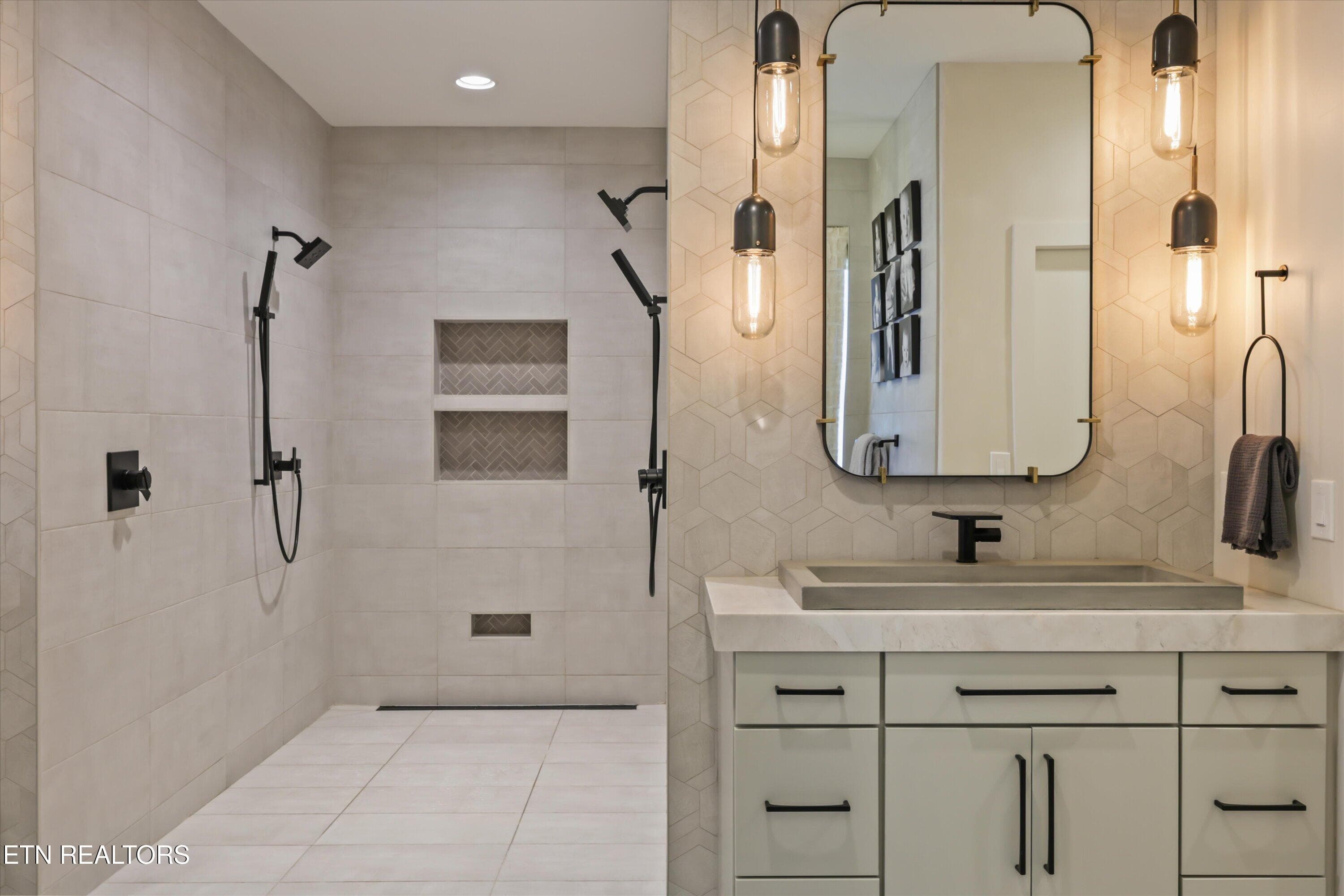 Primary En-suite - 9437 Horizon Drive, Knoxville, TN 37922, Knoxville