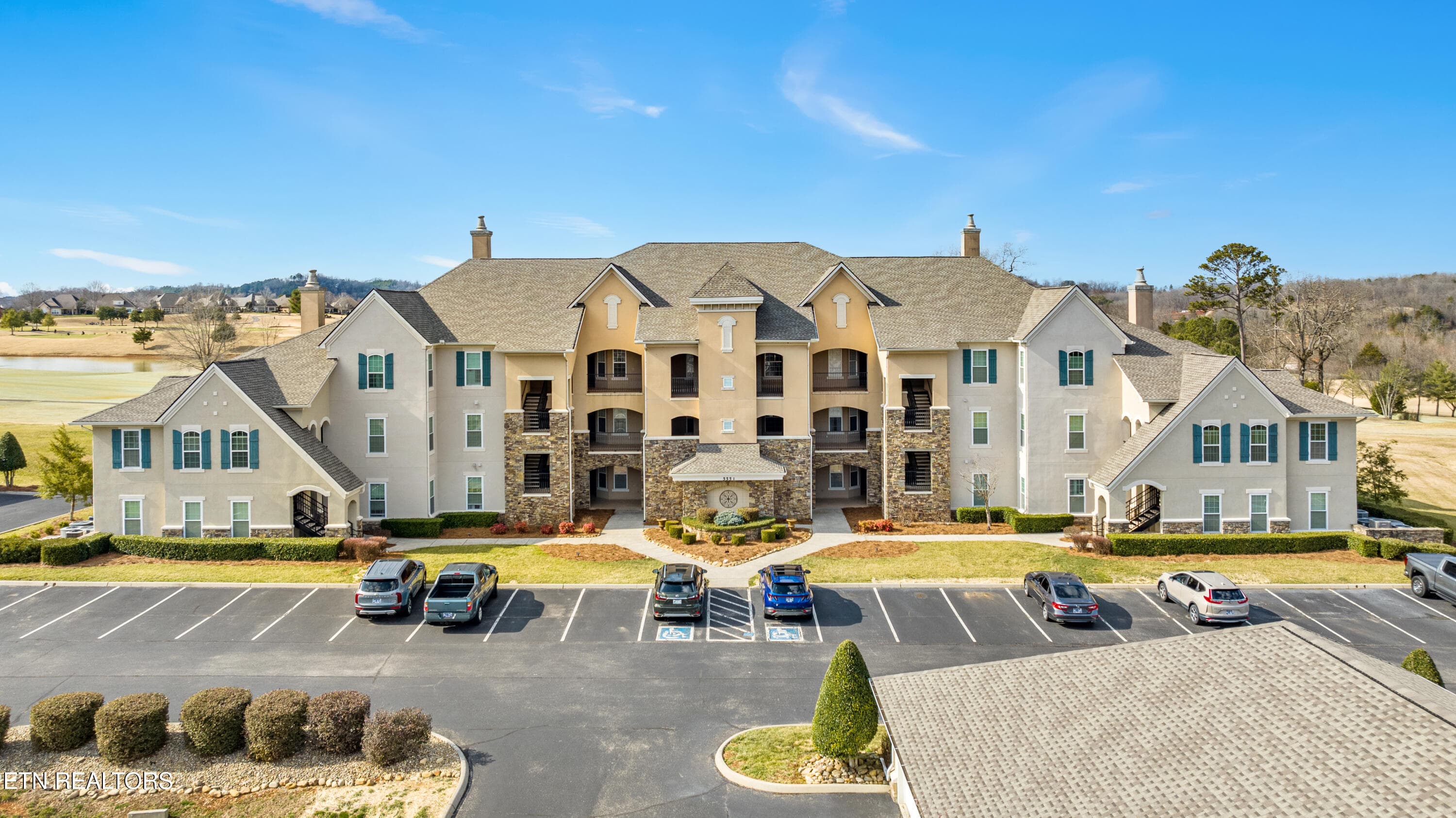 555 Rarity Bay Pkwy 101, Vonore, TN 37885
