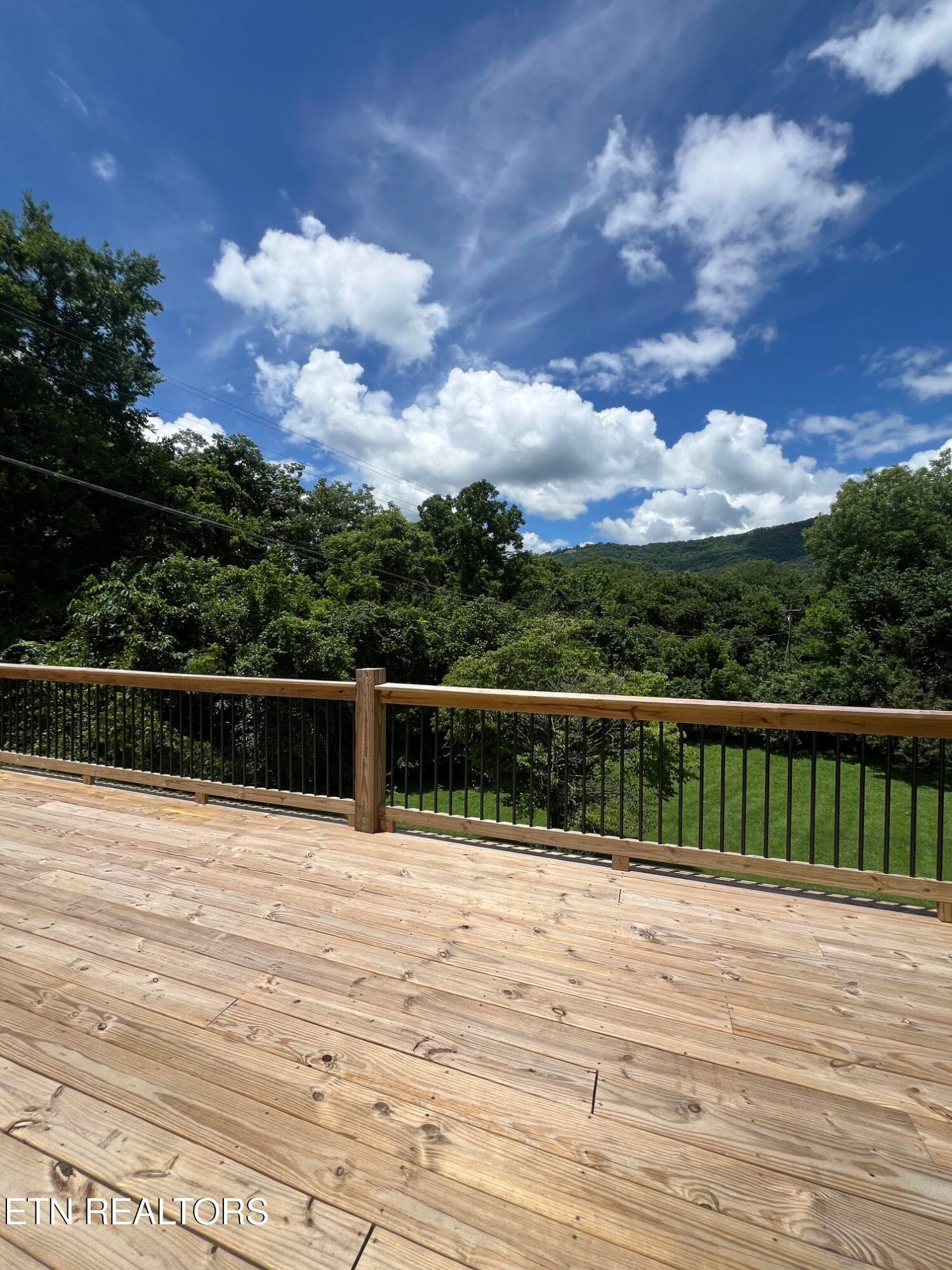 311 Jane Way Ln - 311 Jane Way Lane, Jacksboro, TN 37757, Jacksboro