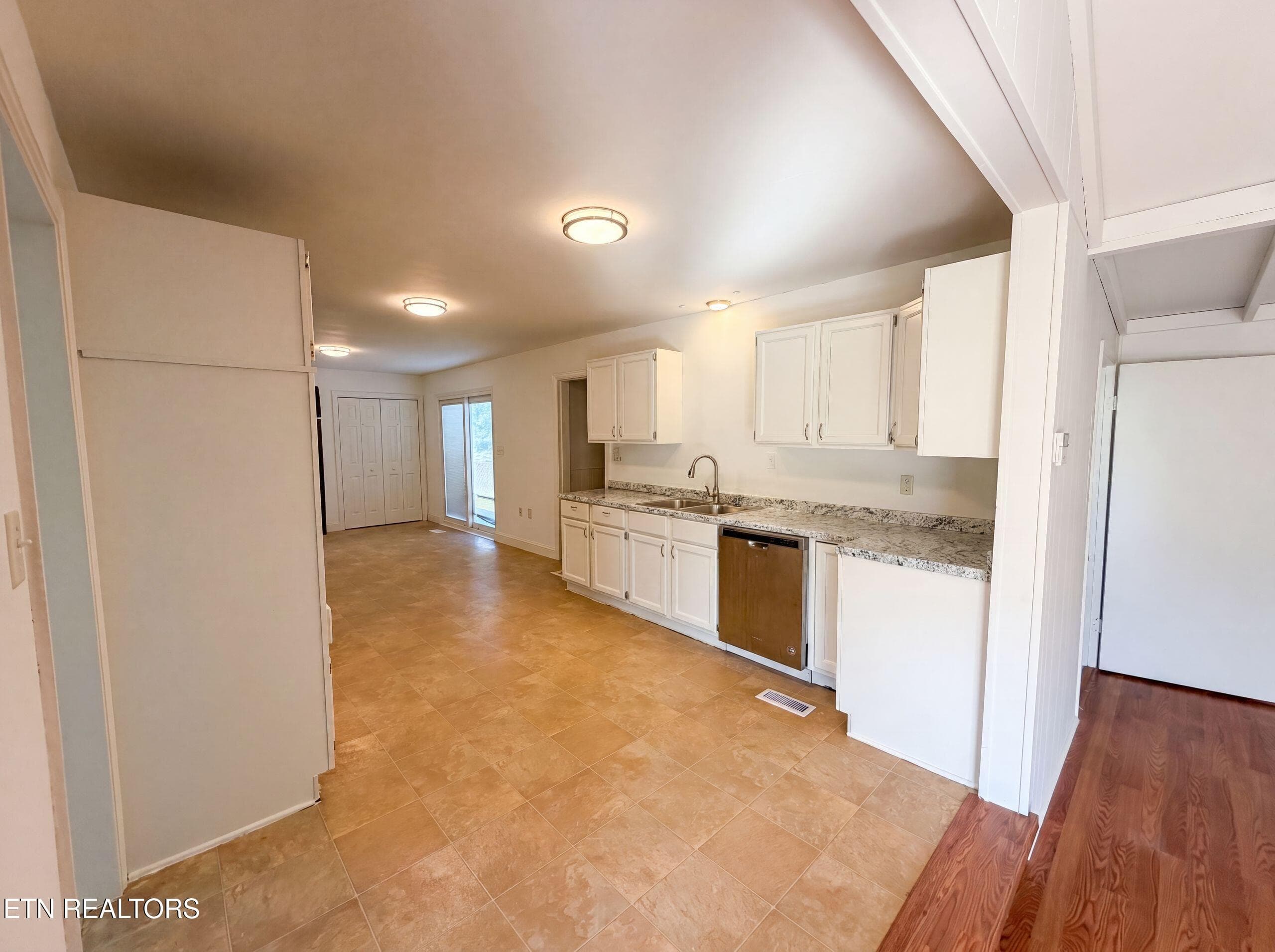 listing_5 - 2205 Adair Drive, Knoxville, TN 37918, Knoxville
