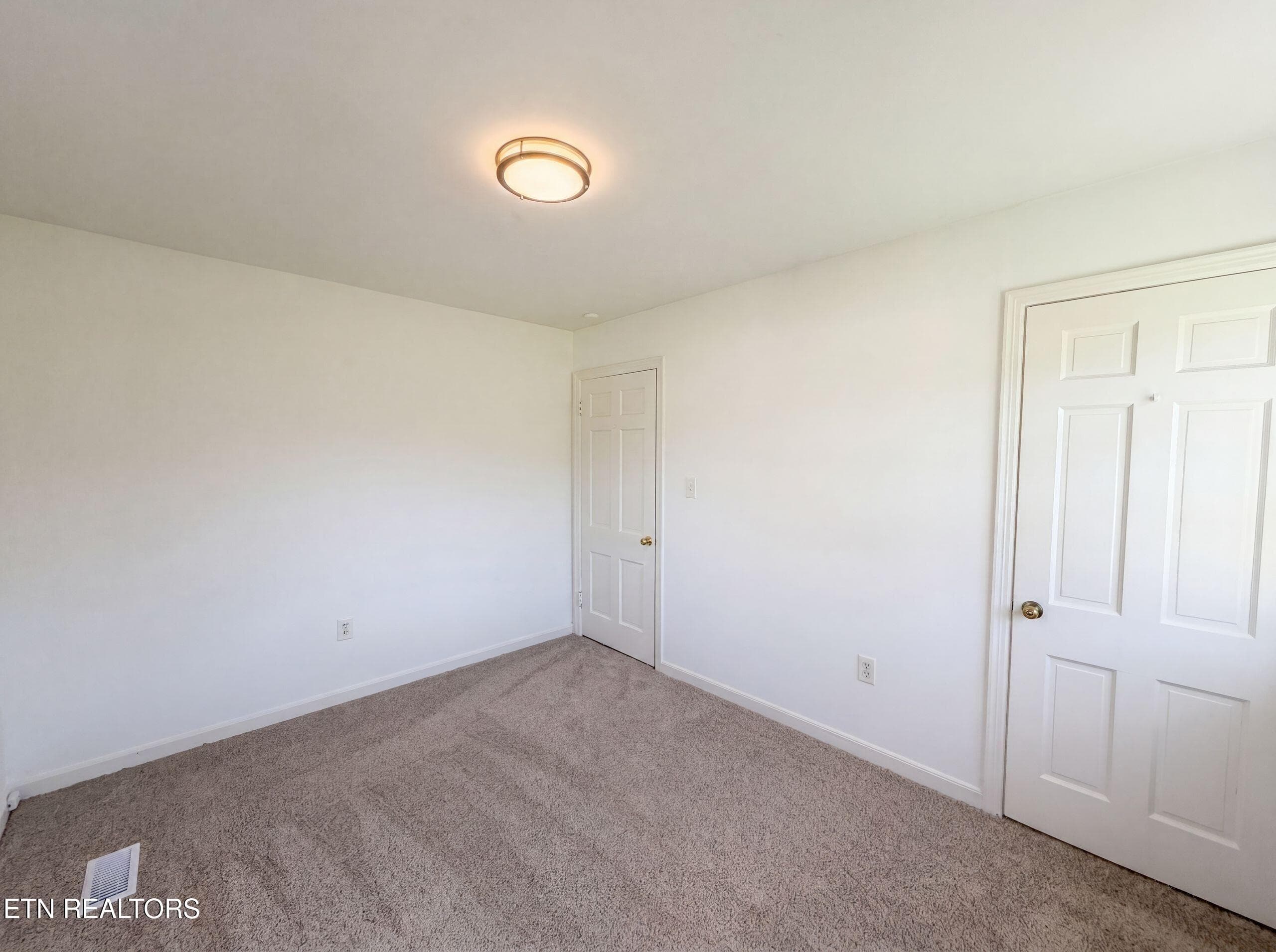 listing_17 - 2205 Adair Drive, Knoxville, TN 37918, Knoxville