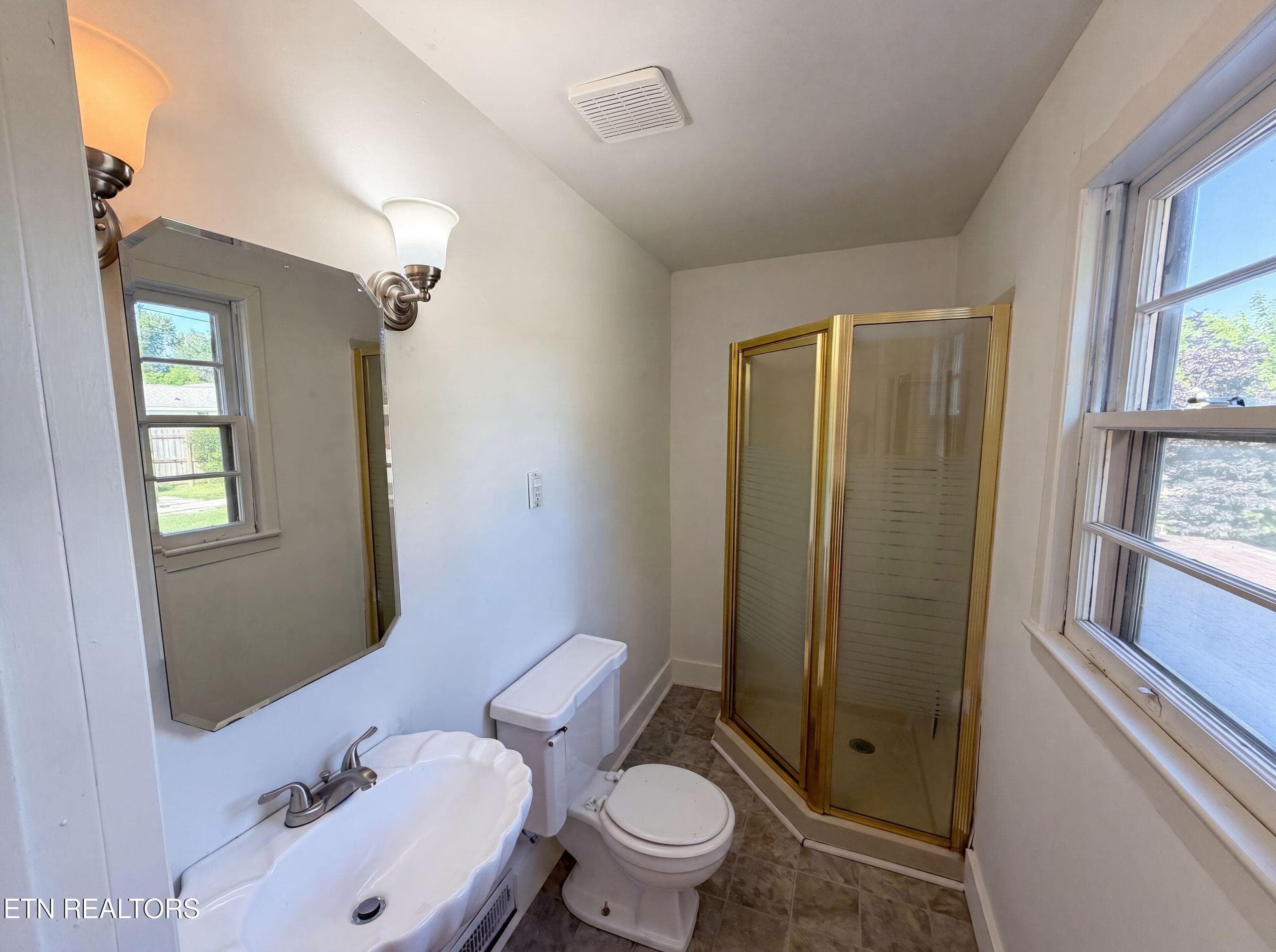 listing_19 - 2205 Adair Drive, Knoxville, TN 37918, Knoxville