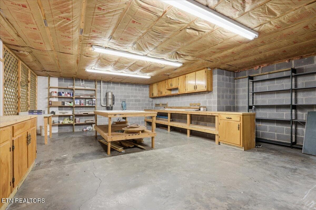 Basement workshop - 4094 Davis Ford Rd, Maryville, TN 37804